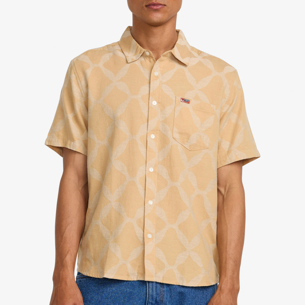 
                      
                        Pukas-Surf-Shop-Man-Shirt-Rvca-LA-Ornament-Yellow
                      
                    