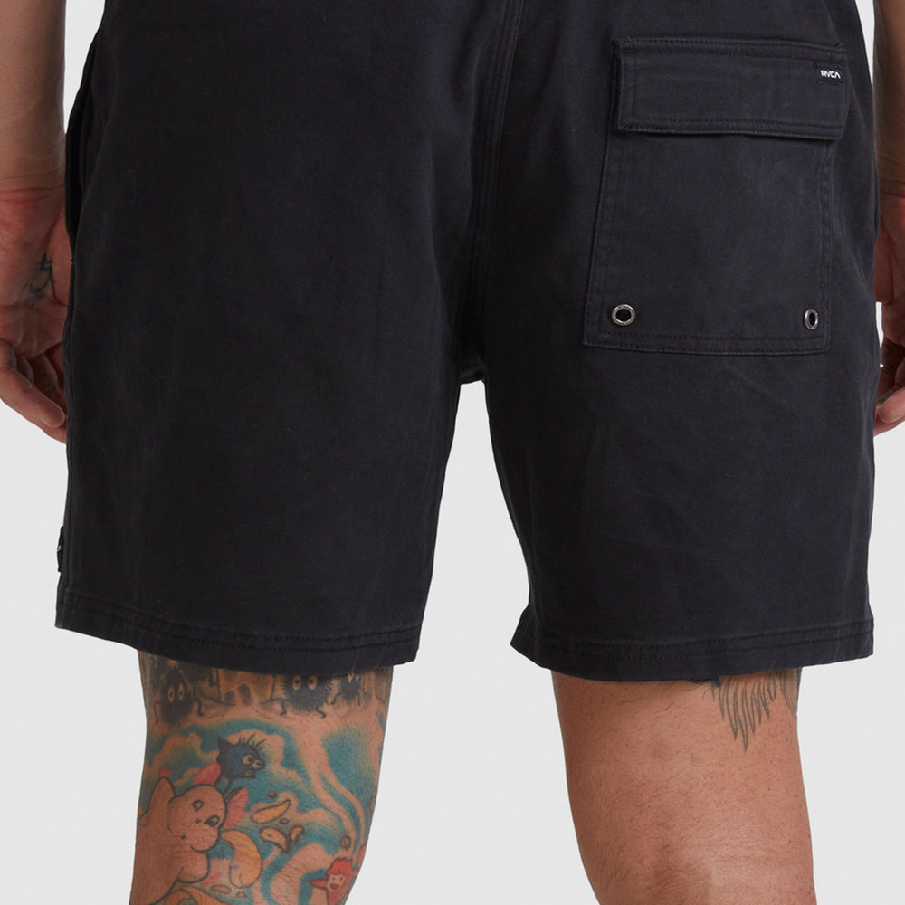 Pukas-Surf-Shop-Man-Short-Rvca-Escape-Black