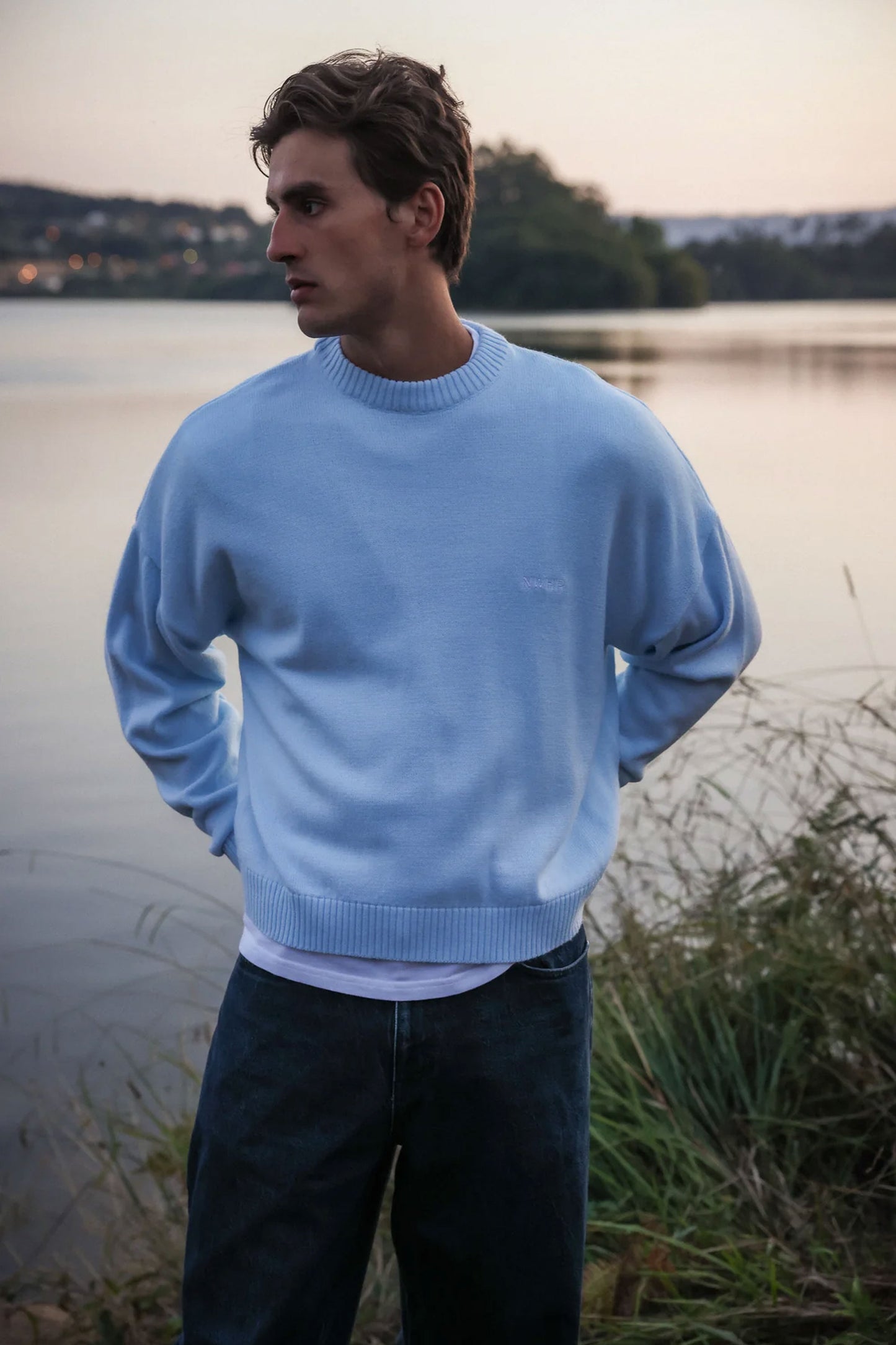 Light blue sweater with 'NOWHERE' text Pukas Surf Shop
