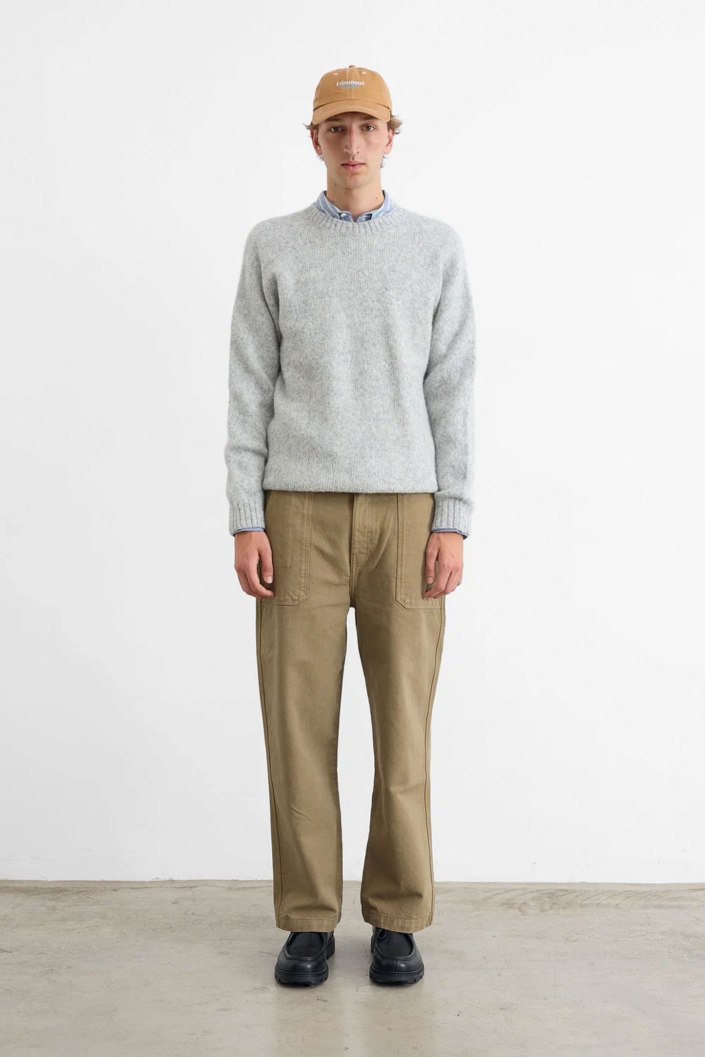 Pukas-Surf-Shop-Man-Sweater-Edmmond-Gasglow-Sweater-Plain-Light-Grey-Melange-1