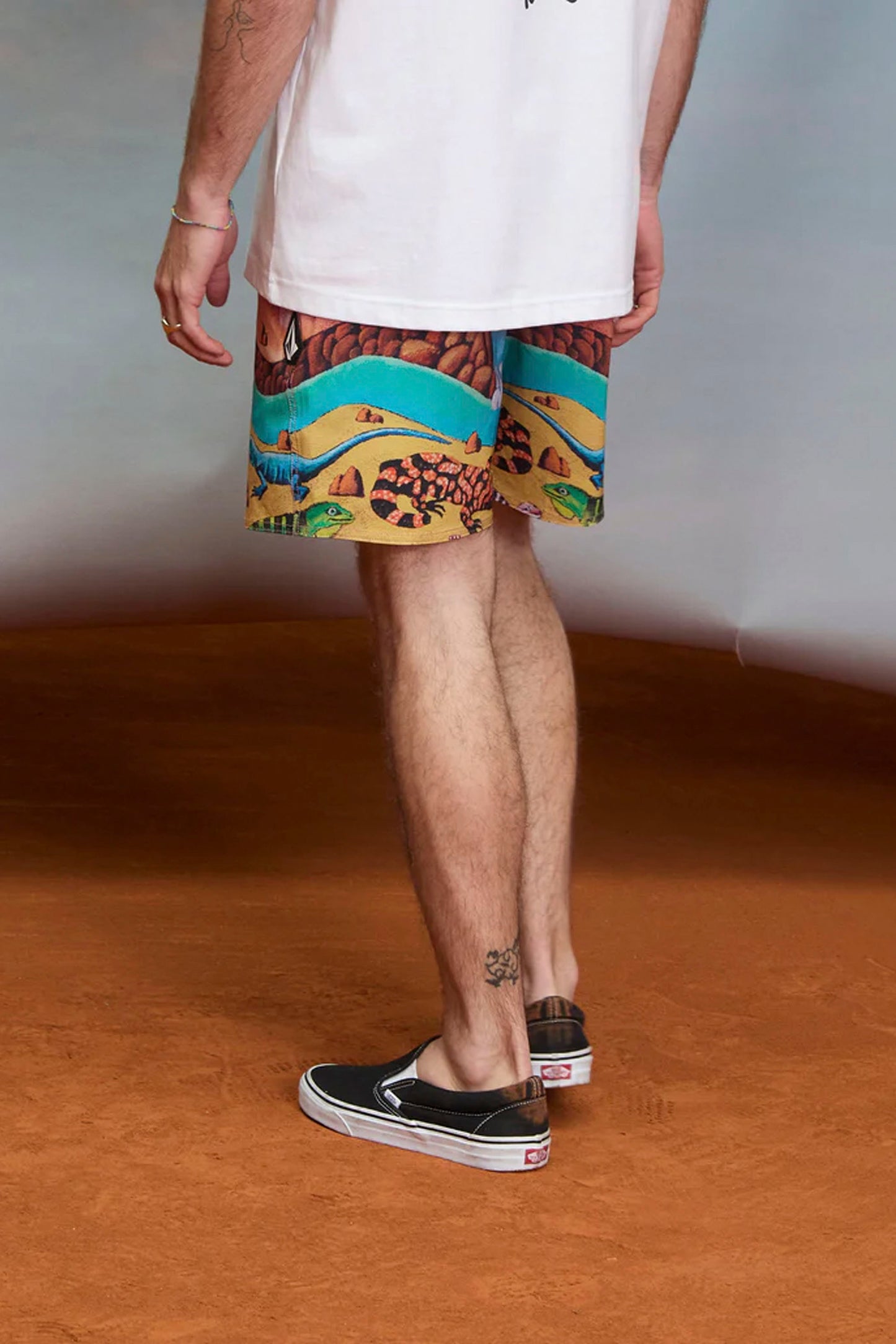 Volcom FA Mickey Mason Trunk 17 – Men's multicolour boardshort, 17" inseam, artist collab print – Pukas Surf Shop