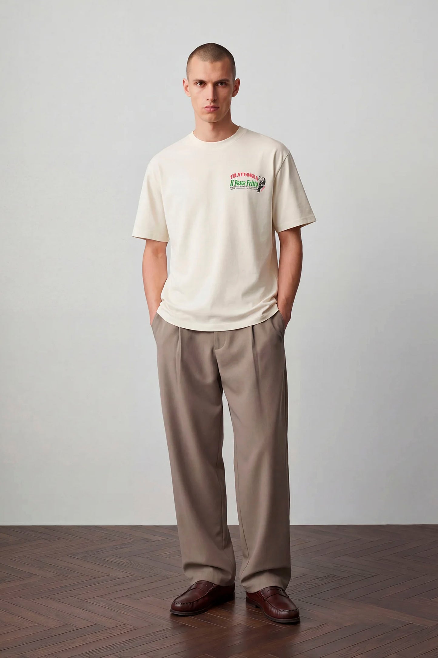 Pas de Mer Trattoria t-shirt in cream for men
