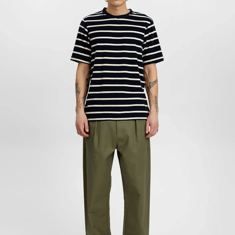 
                      
                        Pukas Surf Shop Man Tee Anerkjendt Akkikki Frotte Stripe Tee Sky Captain
                      
                    