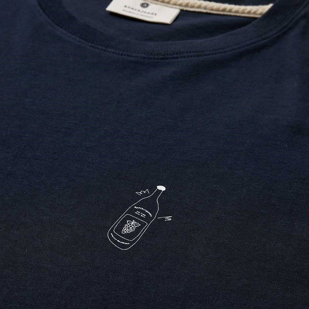 
                      
                        Pukas Surf Shop Man Tee Anerkjendt Akkikki Seasonal Sky Captain
                      
                    