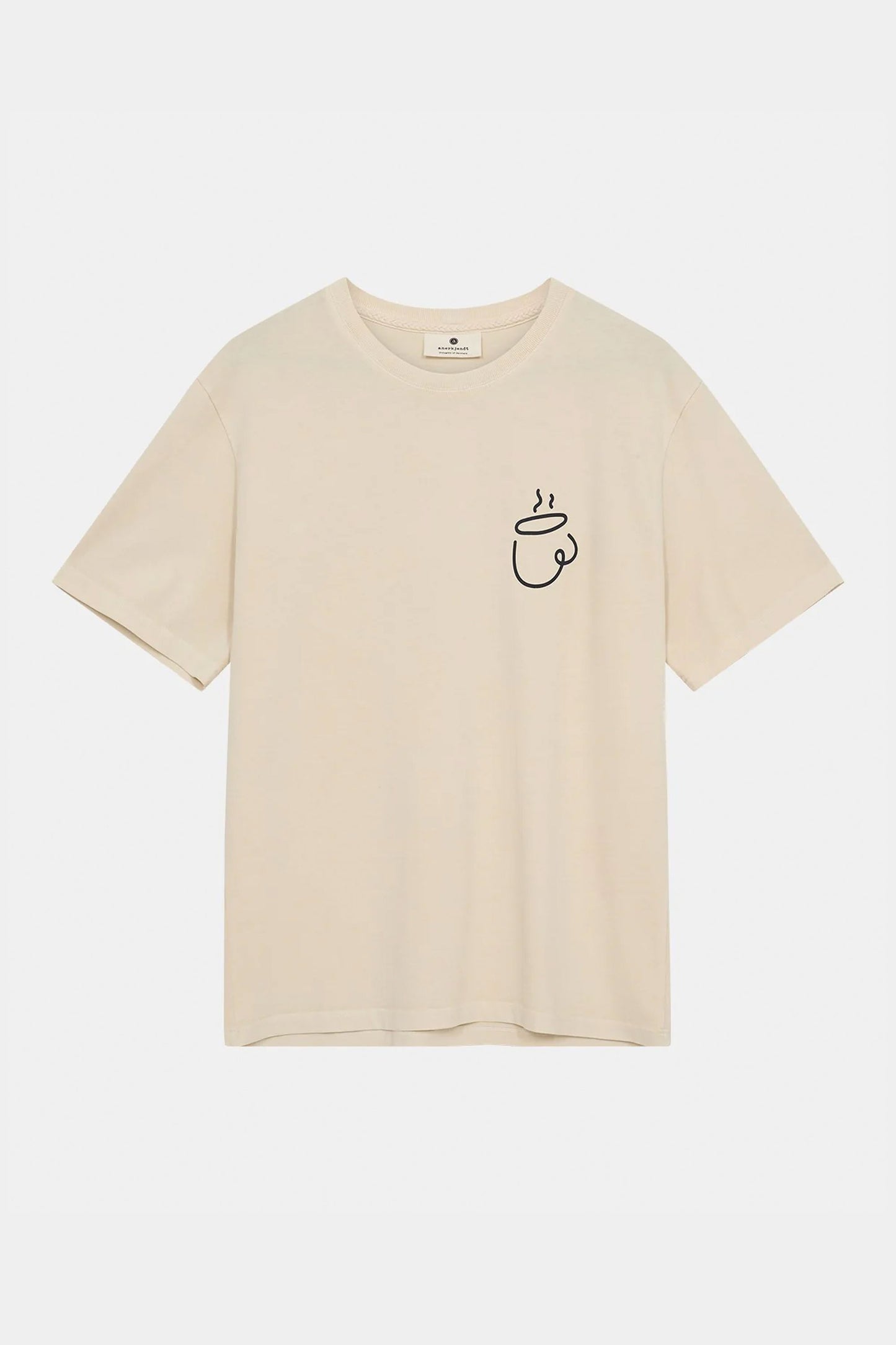 Pukas-Surf-Shop-Man-Tee-Anerkjendt-Akvillads-Espresso-Print-Tee-Tofu-1