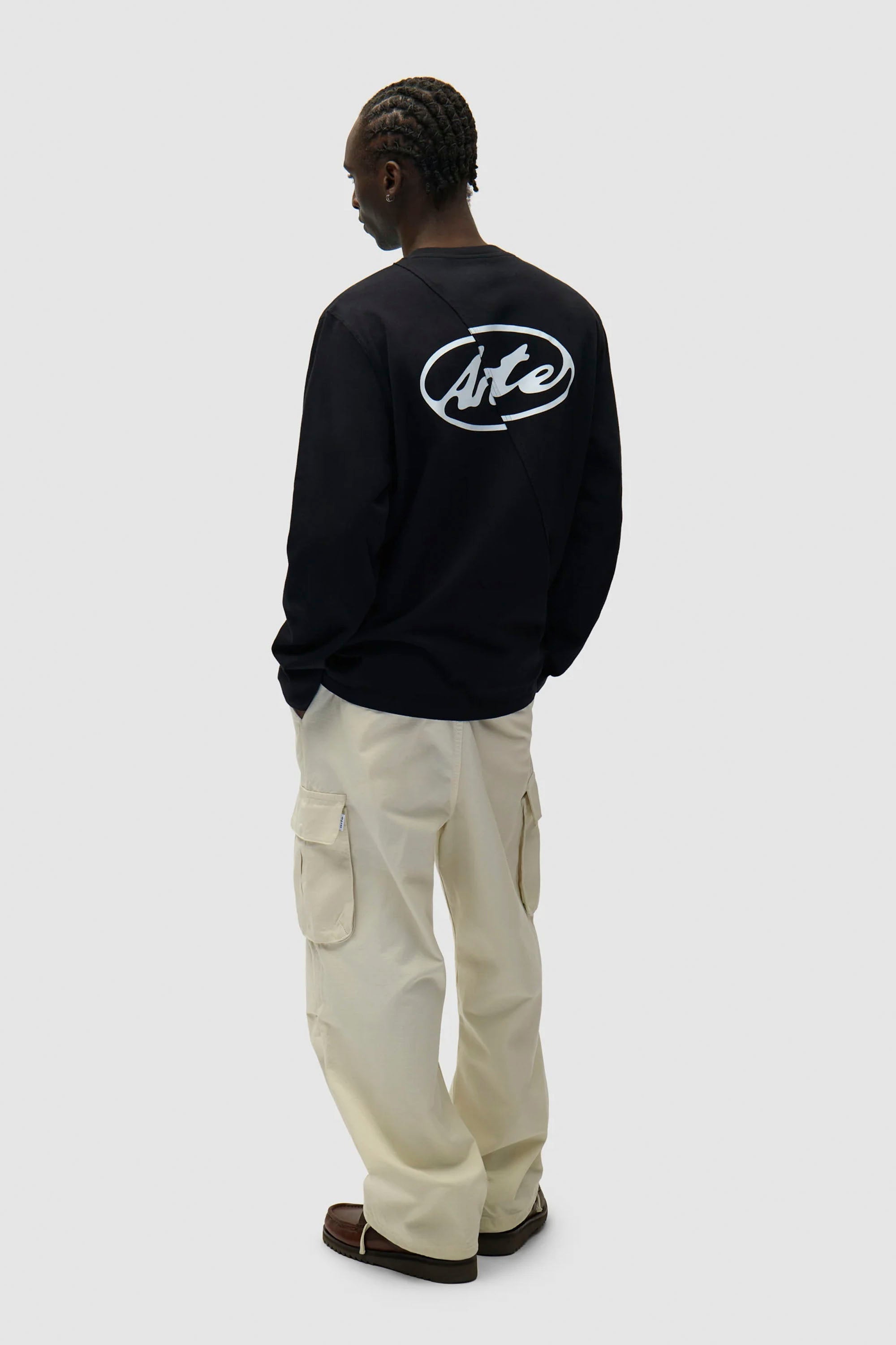 s*a様 everyone back logo long sleeve tee s*a様 everyone back logo long sleeve tee everyone back logo long