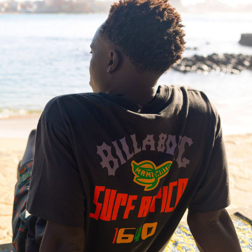 Pukas Surf Shop Man Tee Billabong Mamiwata Surf Africa Washed Black