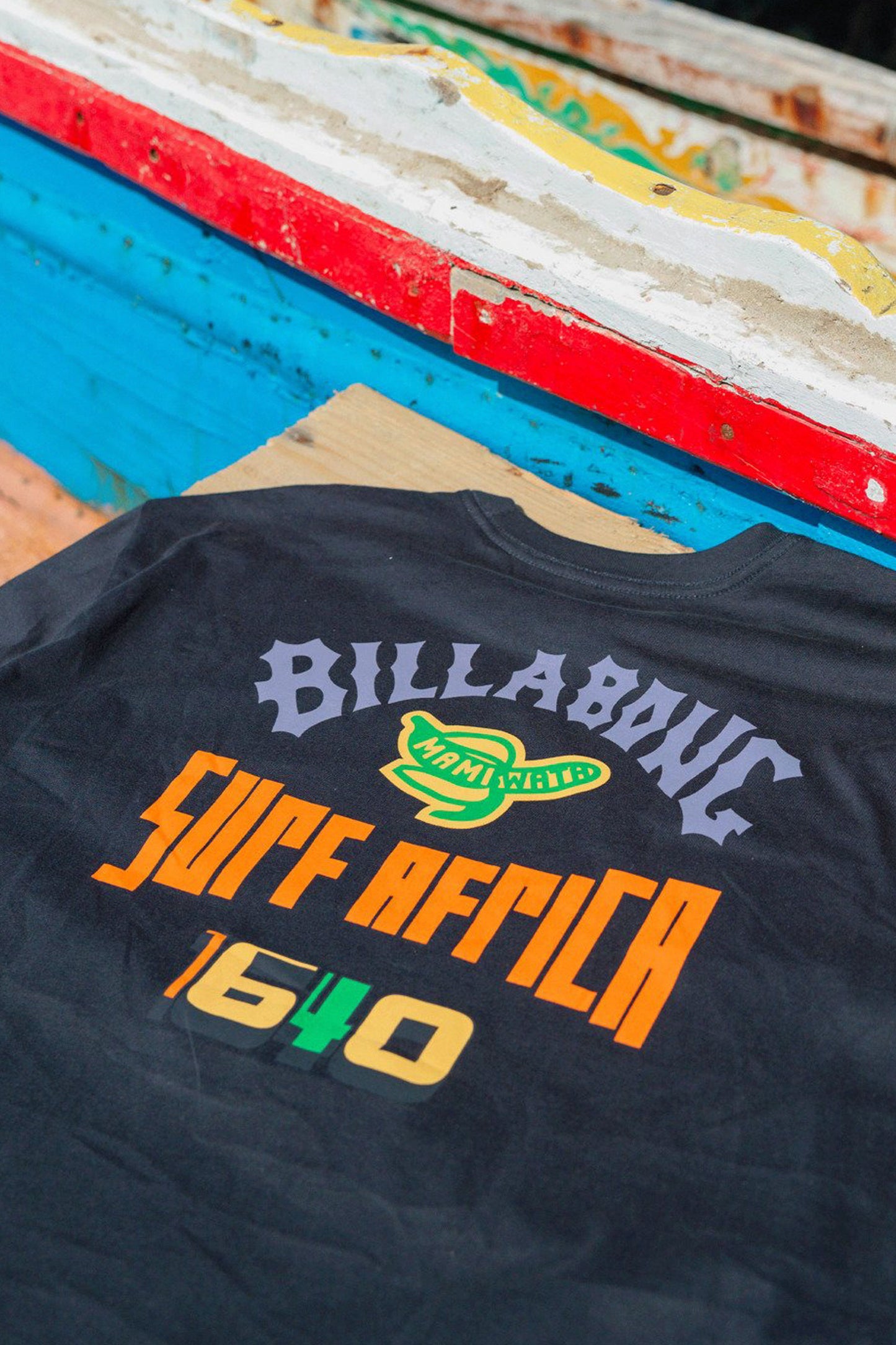 Pukas Surf Shop Man Tee Billabong Mamiwata Surf Africa Washed Black