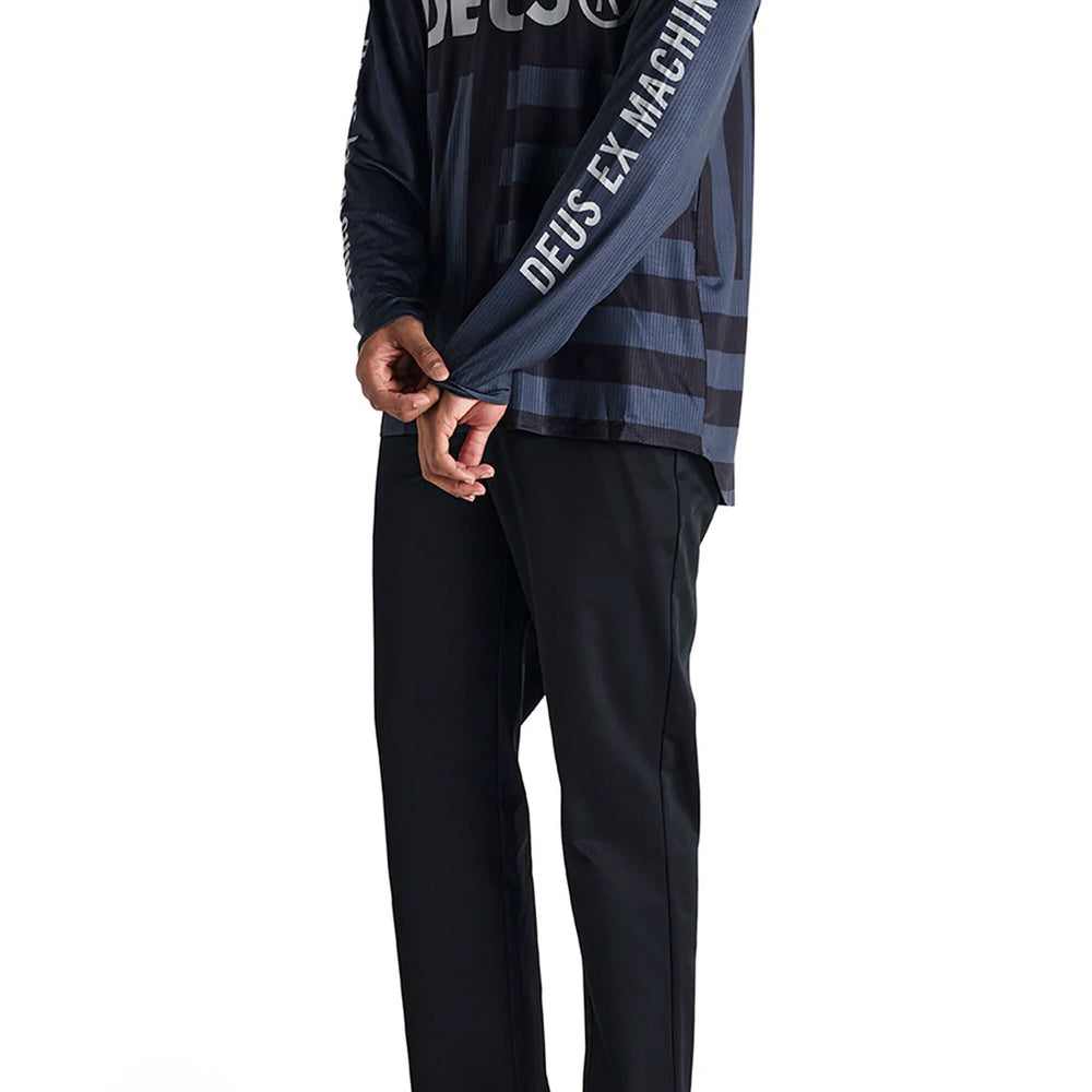
                      
                        Pukas Surf Shop Man Tee Deus Blackout Moto Jersey Black
                      
                    