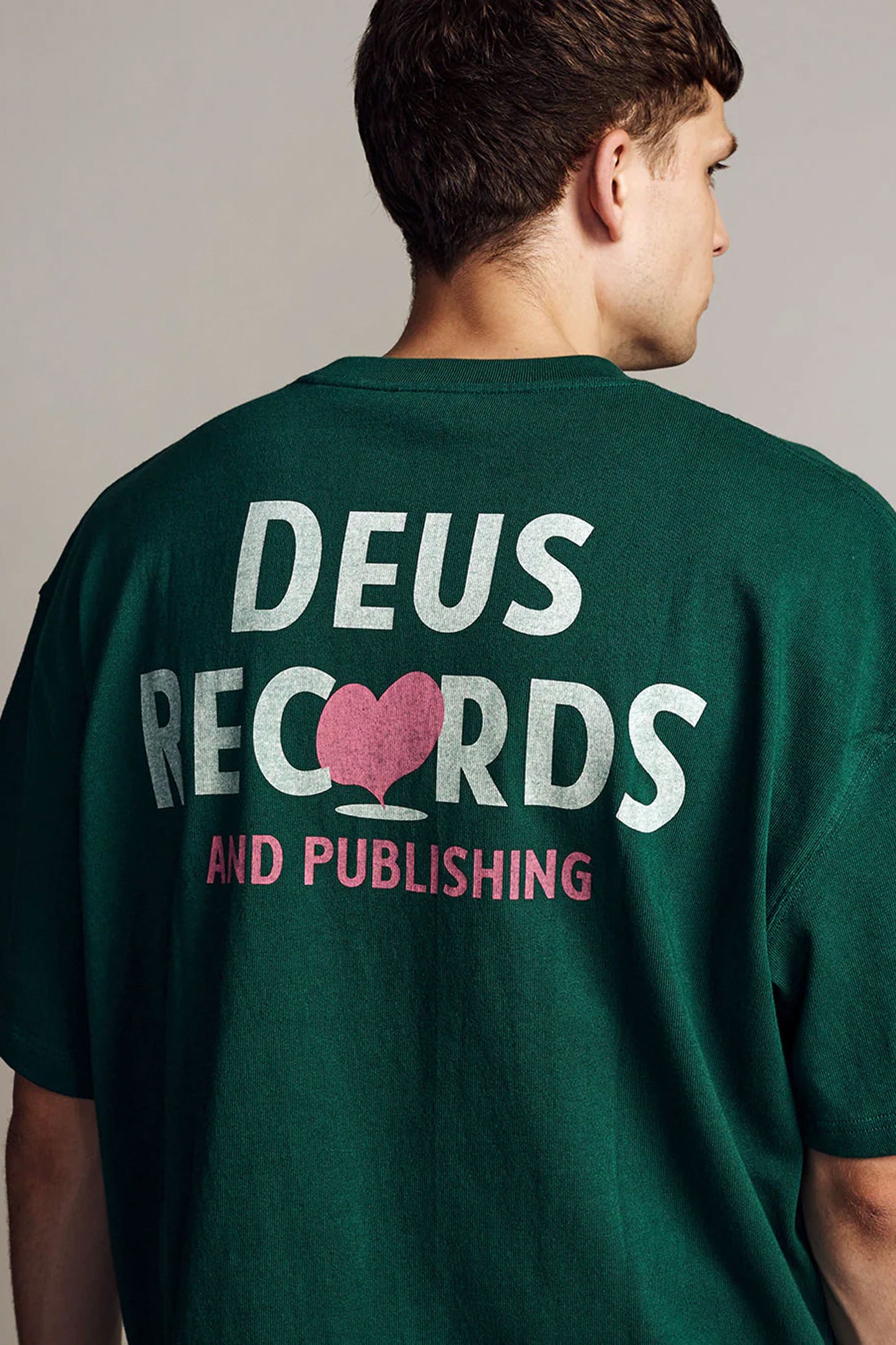 Pukas Surf Shop Deus Ex Machina Deep Cut Tee in Verdant Green