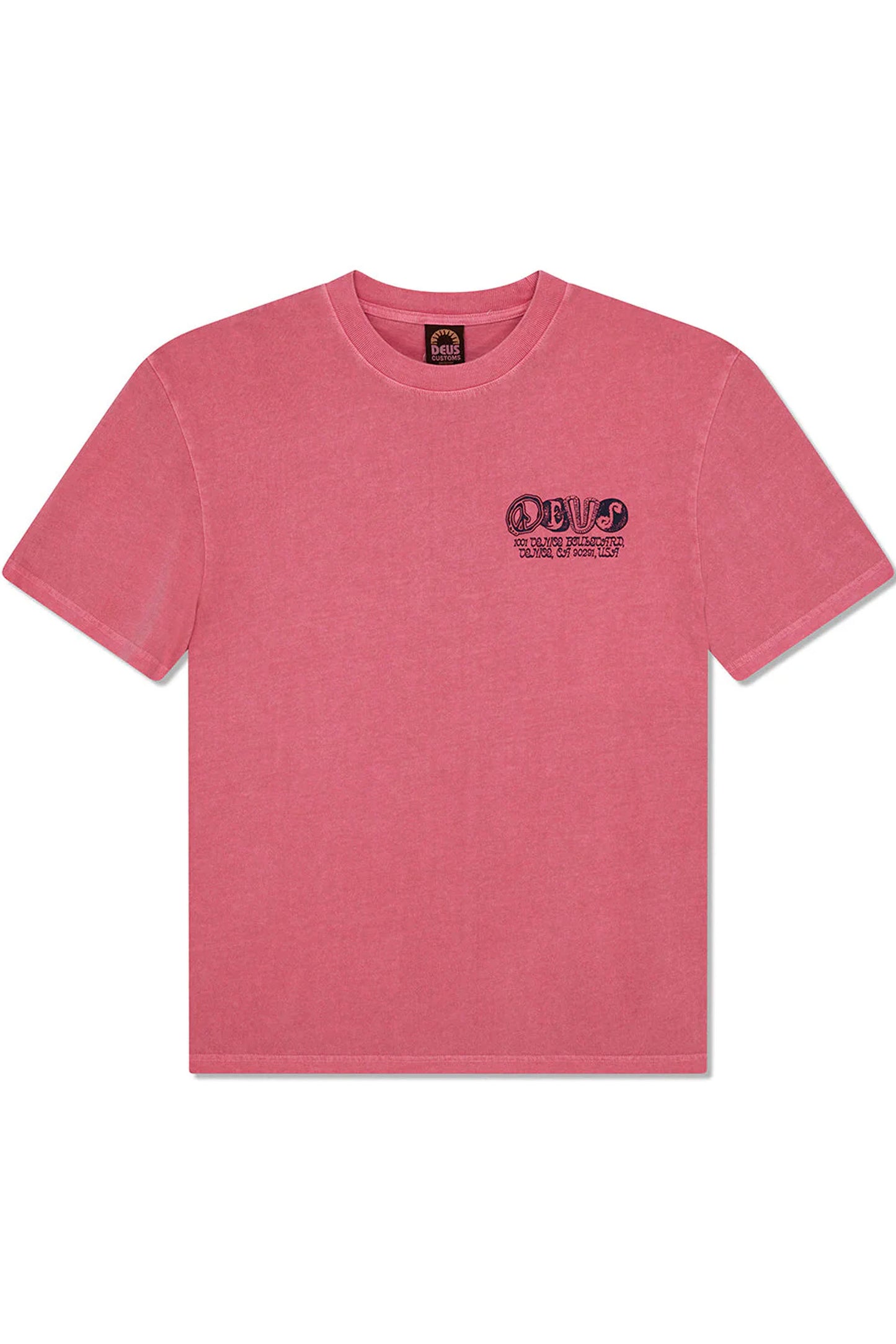 Pukas Surf Shop Deus Ex Machina Labyrinth Tee Raspberry oversized graphic tee