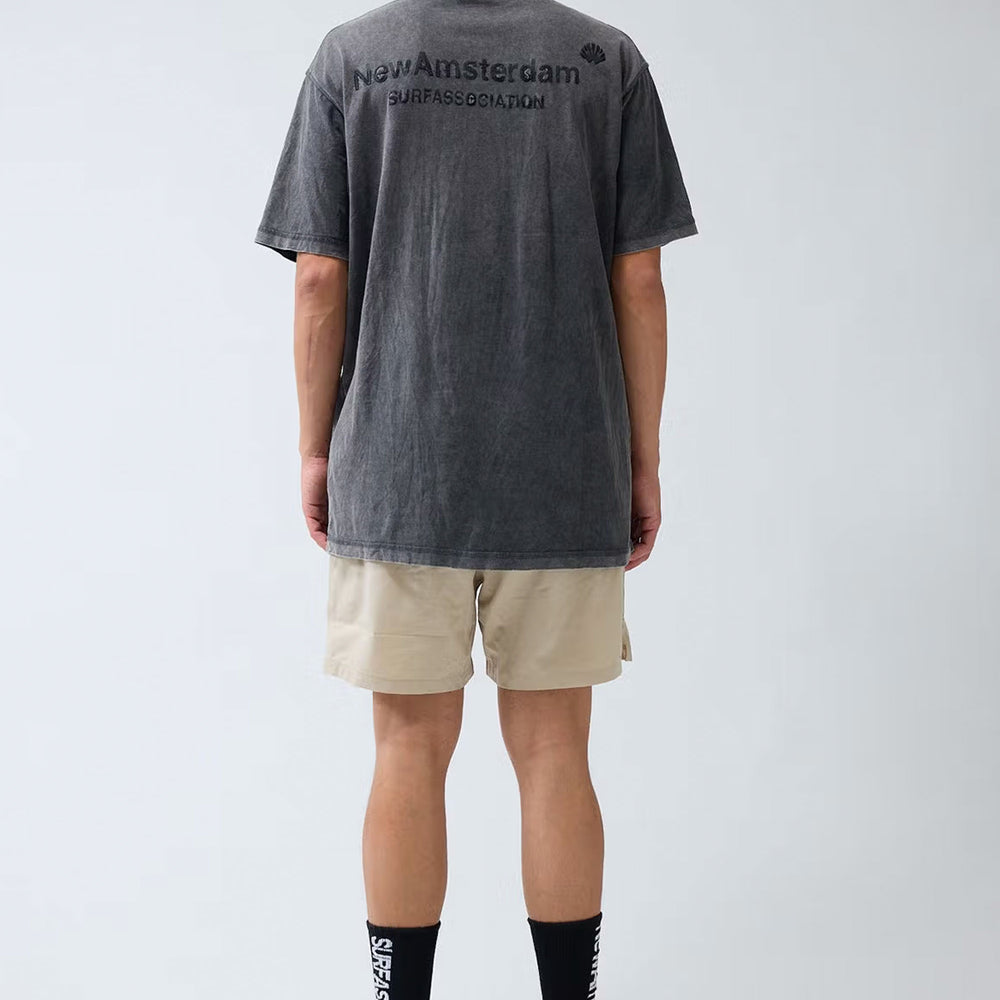 Pukas-Surf-Shop-Man-tee-New-Amsterdam-Logo-washed-black