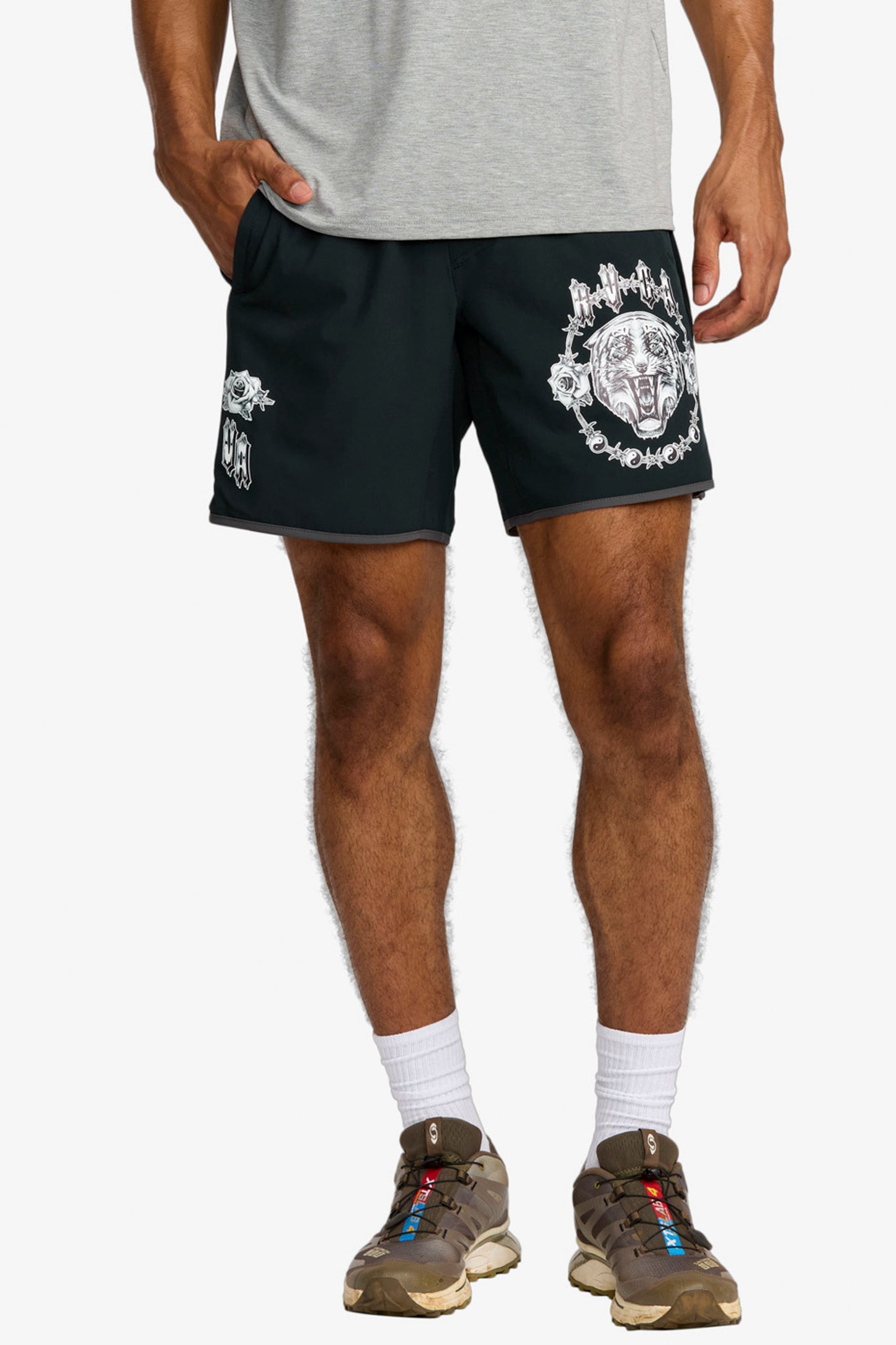 Pukas Surf Shop RVCA men’s athletic short in black