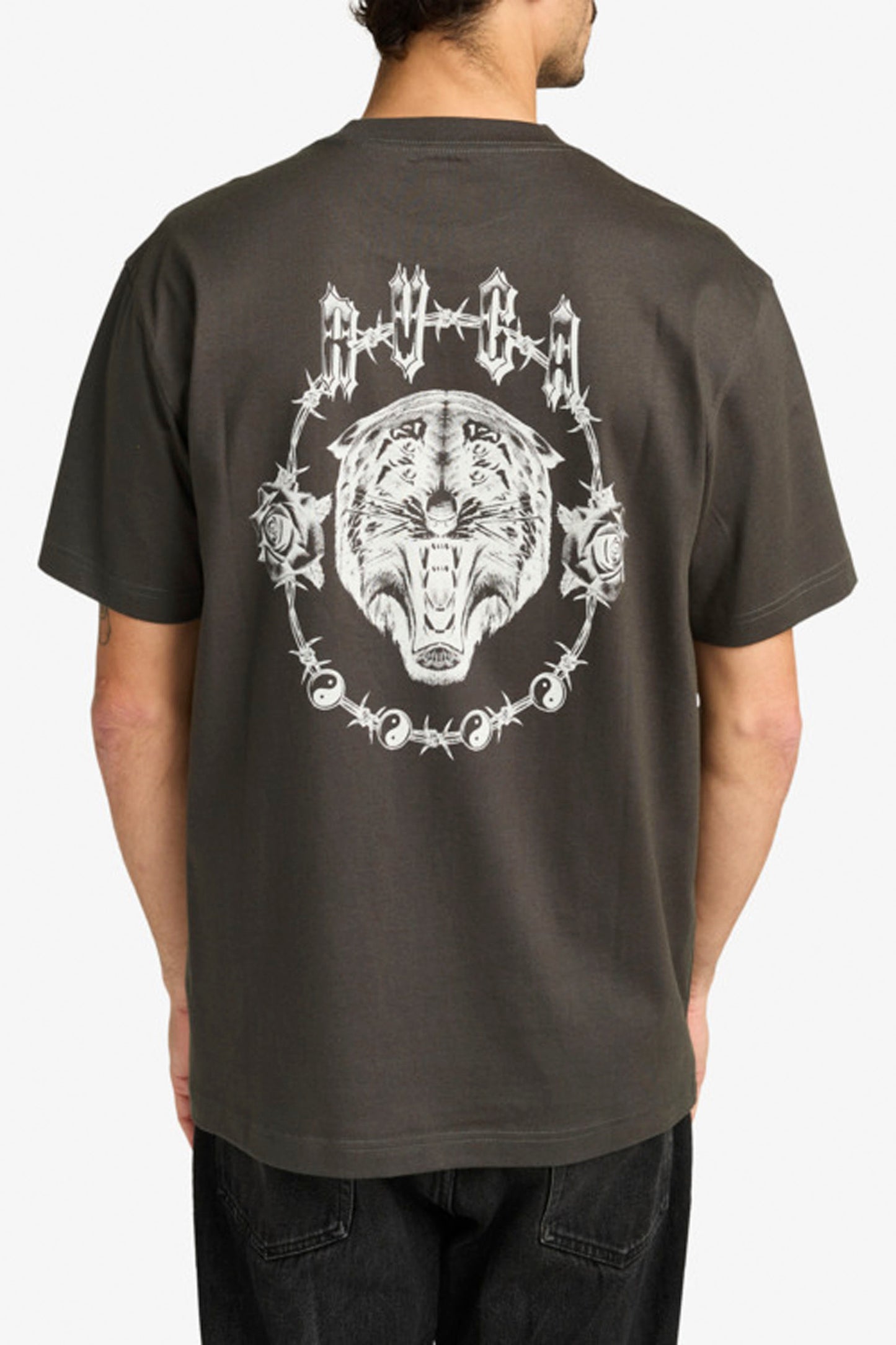 Pukas Surf Shop RVCA men’s graphic t-shirt in Pirate Black