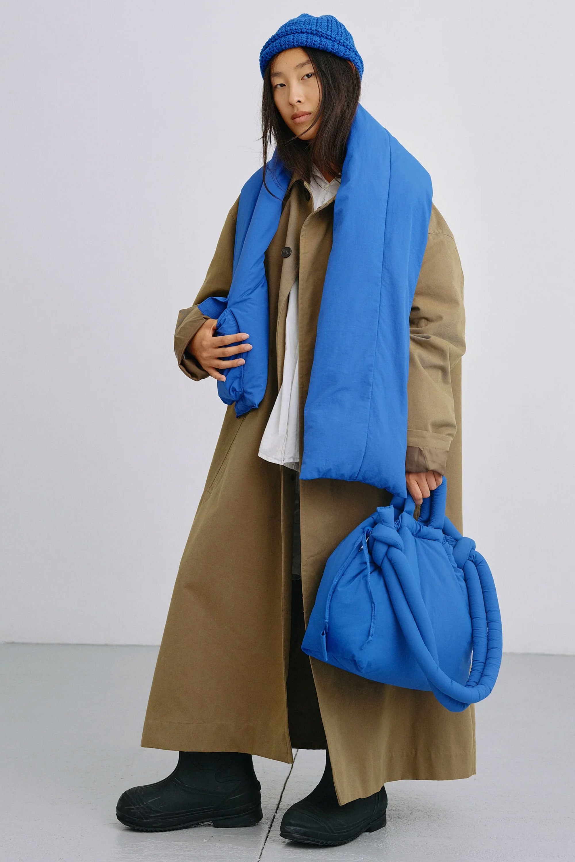OLEND Ona Soft Bag バッグ Cobalt Blue ÖLEND - ONA SOFT BAG - COBALT BLUE | Shop at PUKAS SURF SHOP