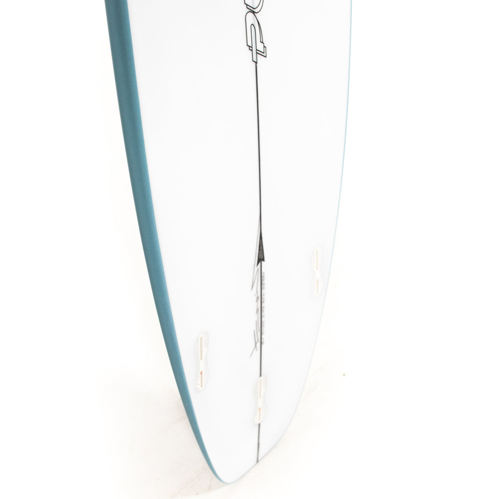
                      
                        Pukas-Surf-Shop-Pukas-Surfboards-Easy-Mood-David-Santos-6_1_-DS00860
                      
                    