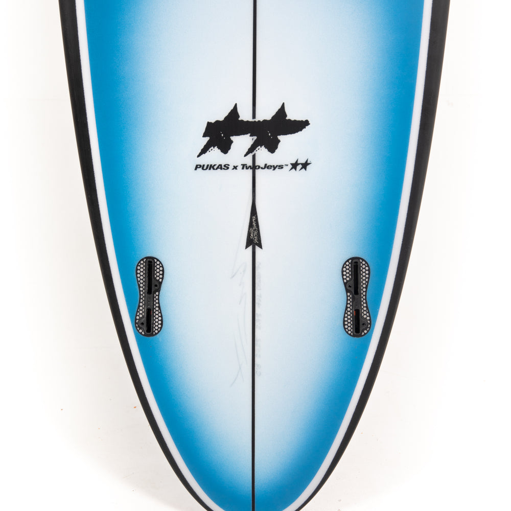 
                      
                        Pukas-Surf-Shop-Pukas-Surfboards-x-TwoJeys-Magnetic-by-David-Santos-6_8
                      
                    