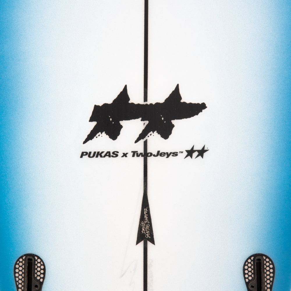 
                      
                        Pukas-Surf-Shop-Pukas-Surfboards-x-TwoJeys-Magnetic-by-David-Santos-6_8
                      
                    