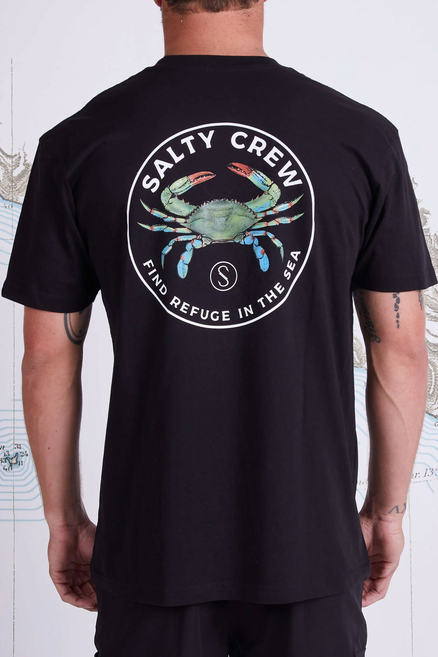 Pukas-Surf-Shop-Salty-Crew-Tee-blue-crabber-premium-Black