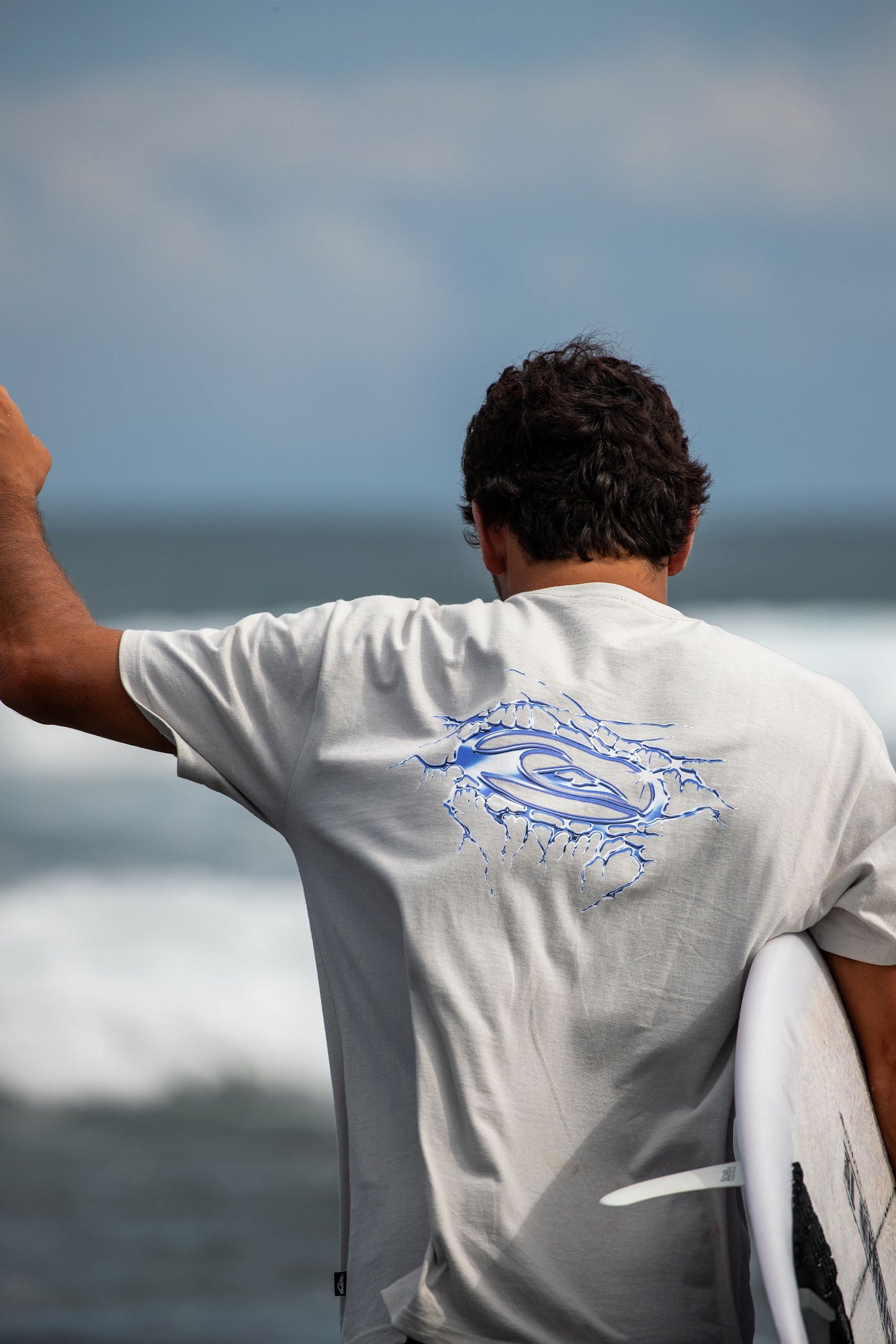 Pukas-Surf-Shop-Shirt-Man-Quicksilver-Mercury-Chrome-Lightning