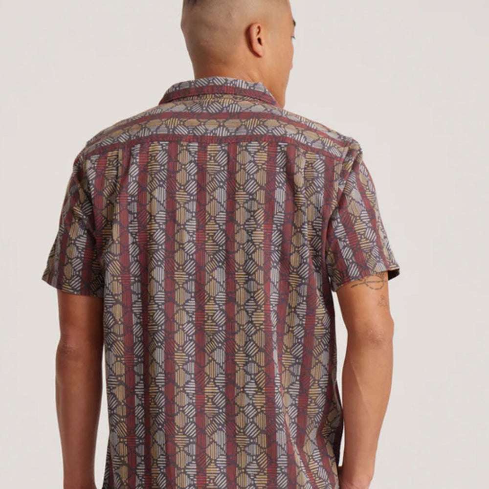 
                      
                        Pukas-Surf-Shop-Shirt-Man-Roark-Gonzo-Camp-Sunburst
                      
                    