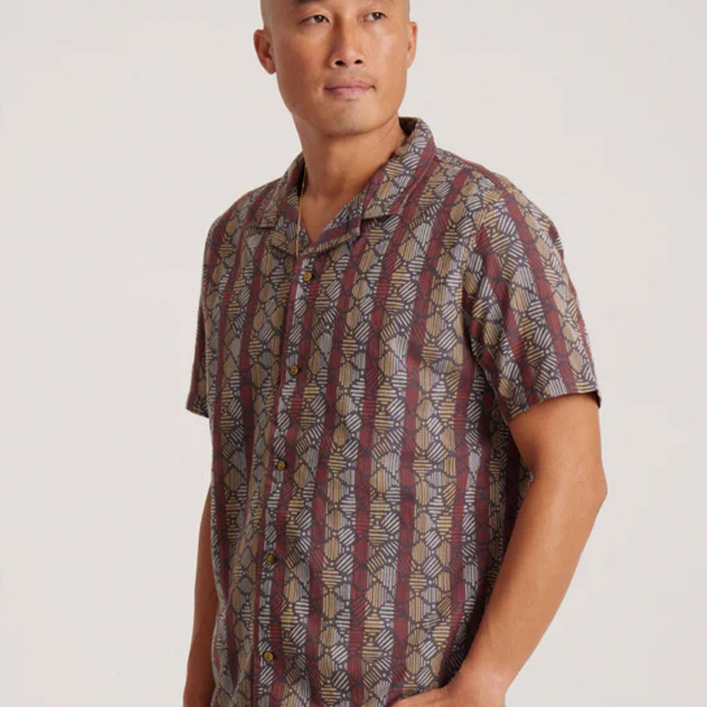 Pukas-Surf-Shop-Shirt-Man-Roark-Gonzo-Camp-Sunburst