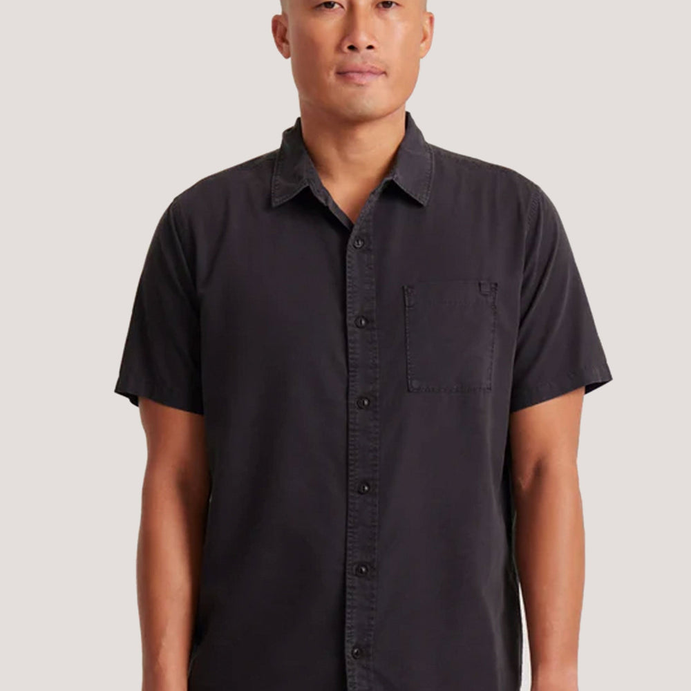 Pukas-Surf-Shop-Shirt-Man-Roark-Made-To-Fade-Black