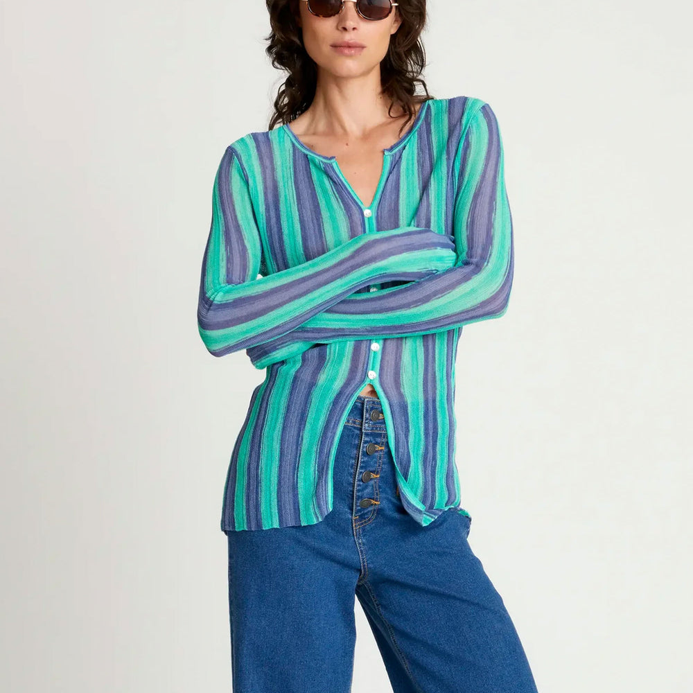 
                      
                        Pukas-Surf-Shop-Shirt-Woman-Wild-Pony-Buttoned-Blue
                      
                    