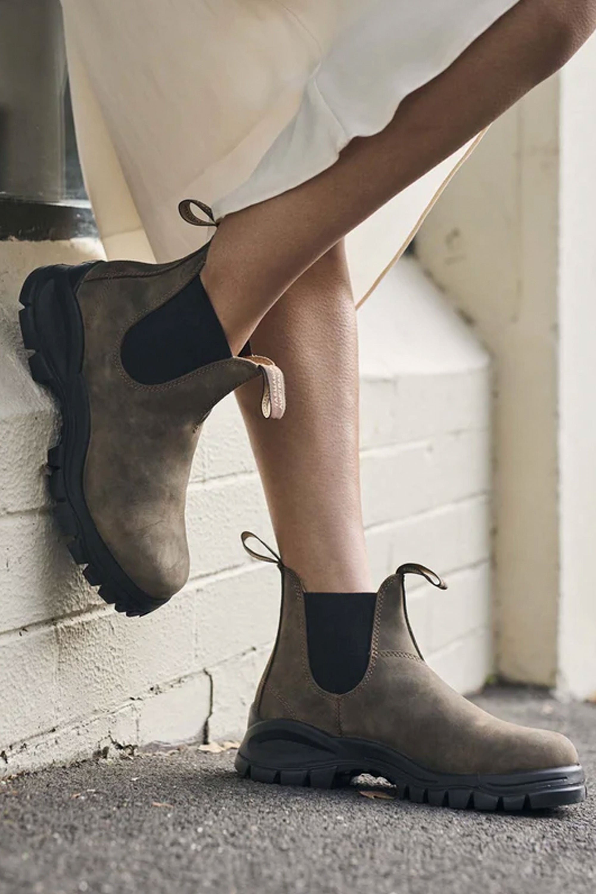 BLUNDSTONE - ELASTIC SIDED BOOT - Woman | Shop at PUKAS SURF SHOP