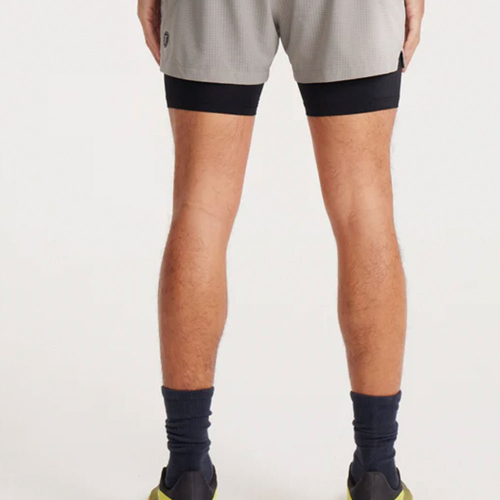 Pukas-Surf-Shop-Short-Man-Roark-Bommer-Grey