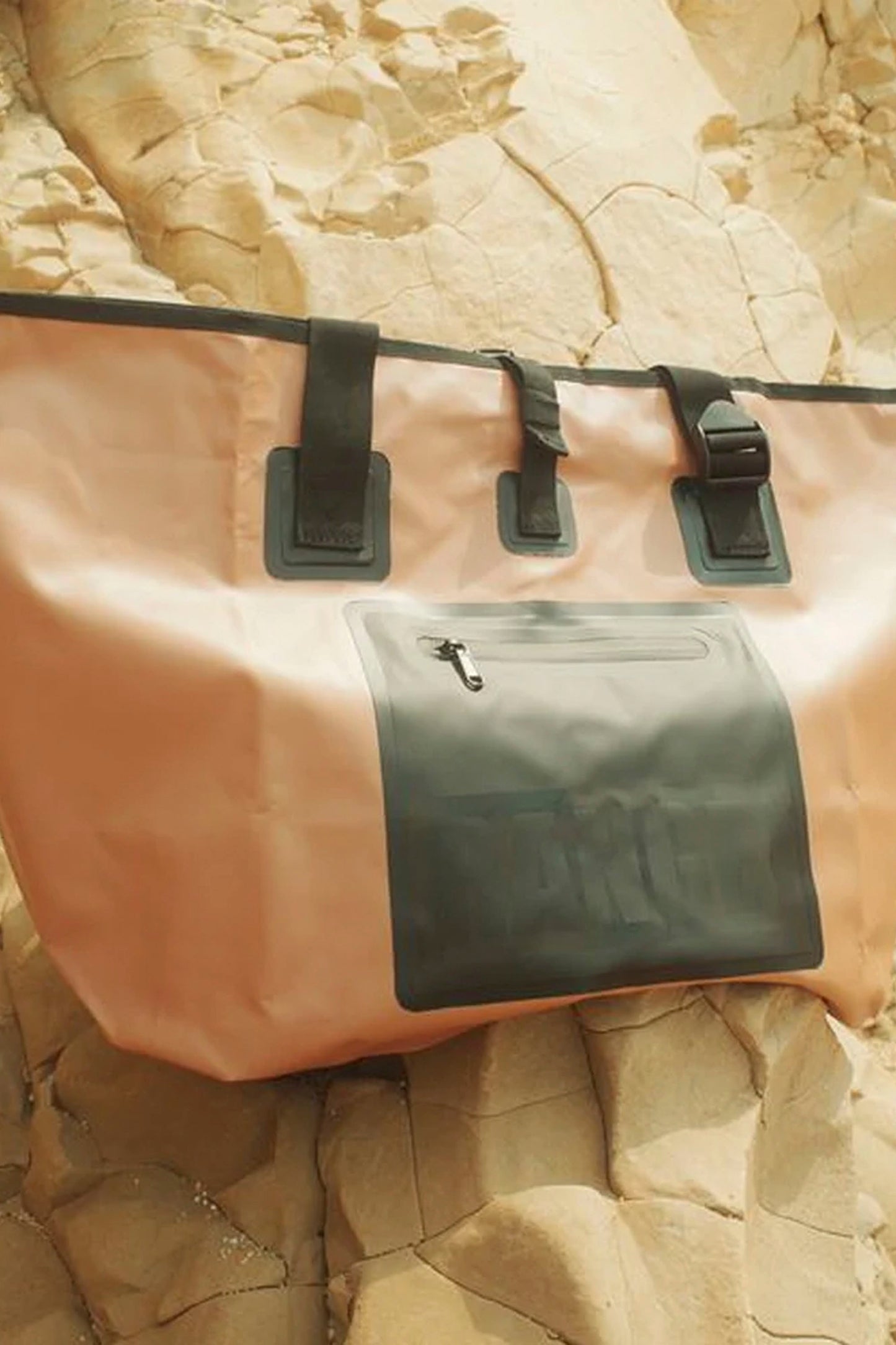 RANGE Waterproof Bucket in brown - 100% waterproof surf backpack container