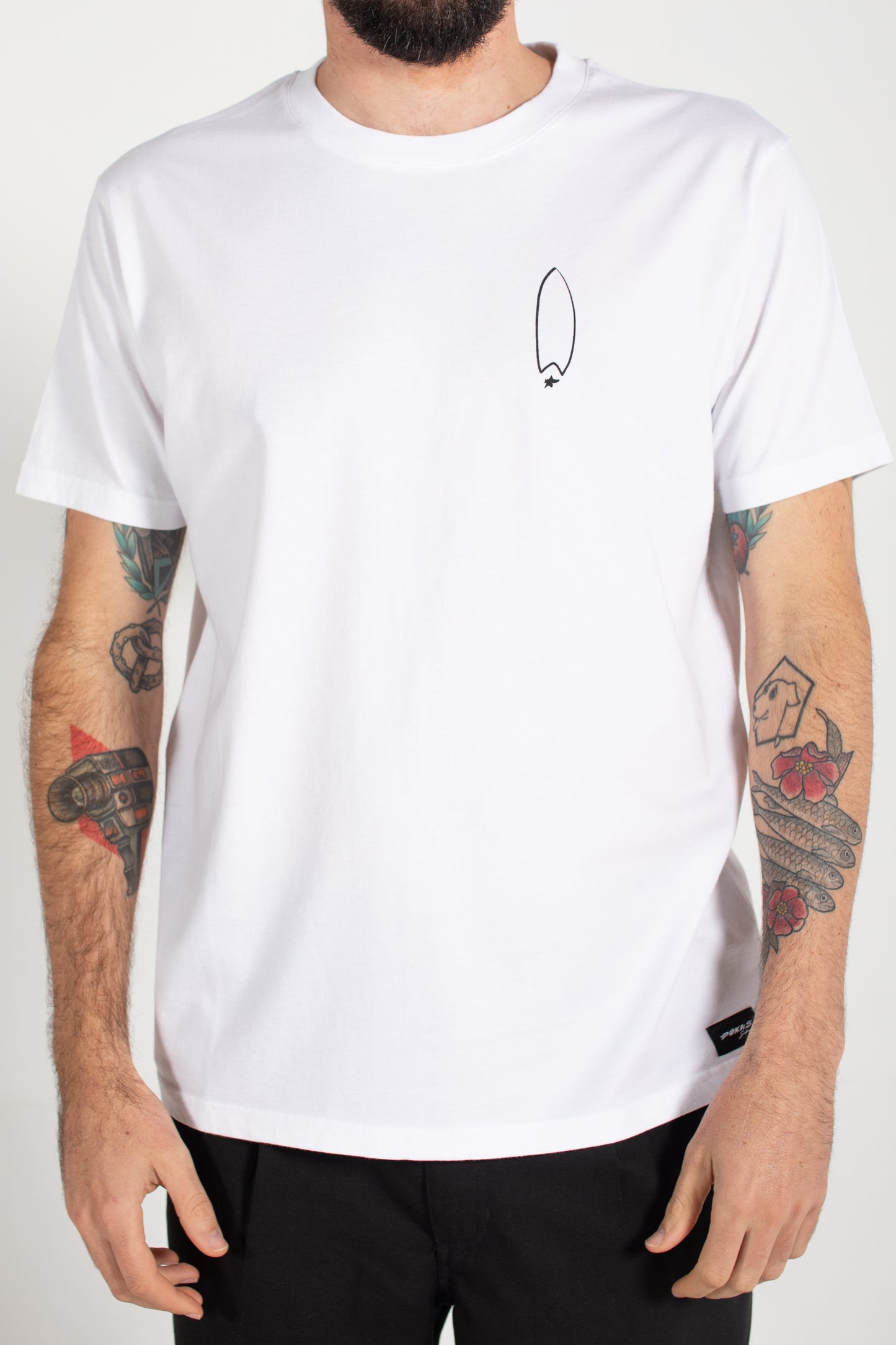 Pukas-Surf-Shop-Surfing-The-Basque-Country-Donostia-tee-man-white