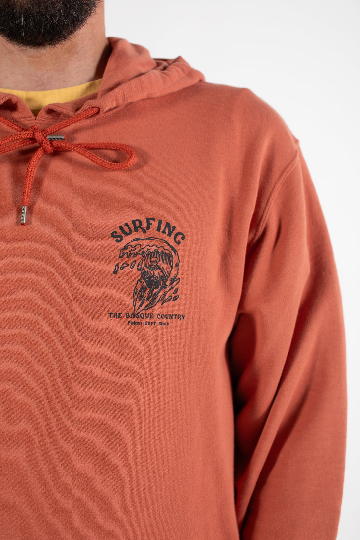 
                  
                    Pukas-Surf-Shop-Surfing-The-Basque-Country-hoodie-man-Game-over-carrot
                  
                