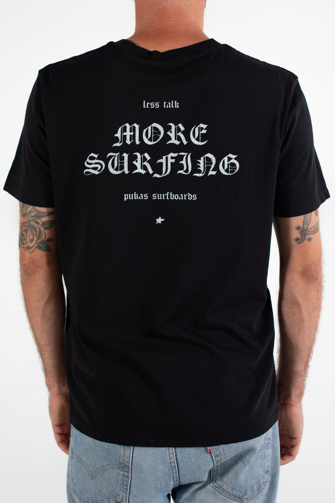 Pukas-Surf-Shop-Surfing-The-Basque-Country-tee-man-More-Surfing-black