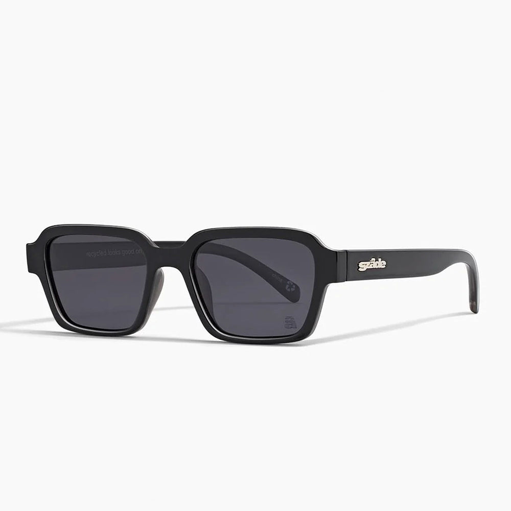 
                      
                        Pukas-Surf-Shop-Szade-eyewear-booth-elysium-double-black
                      
                    