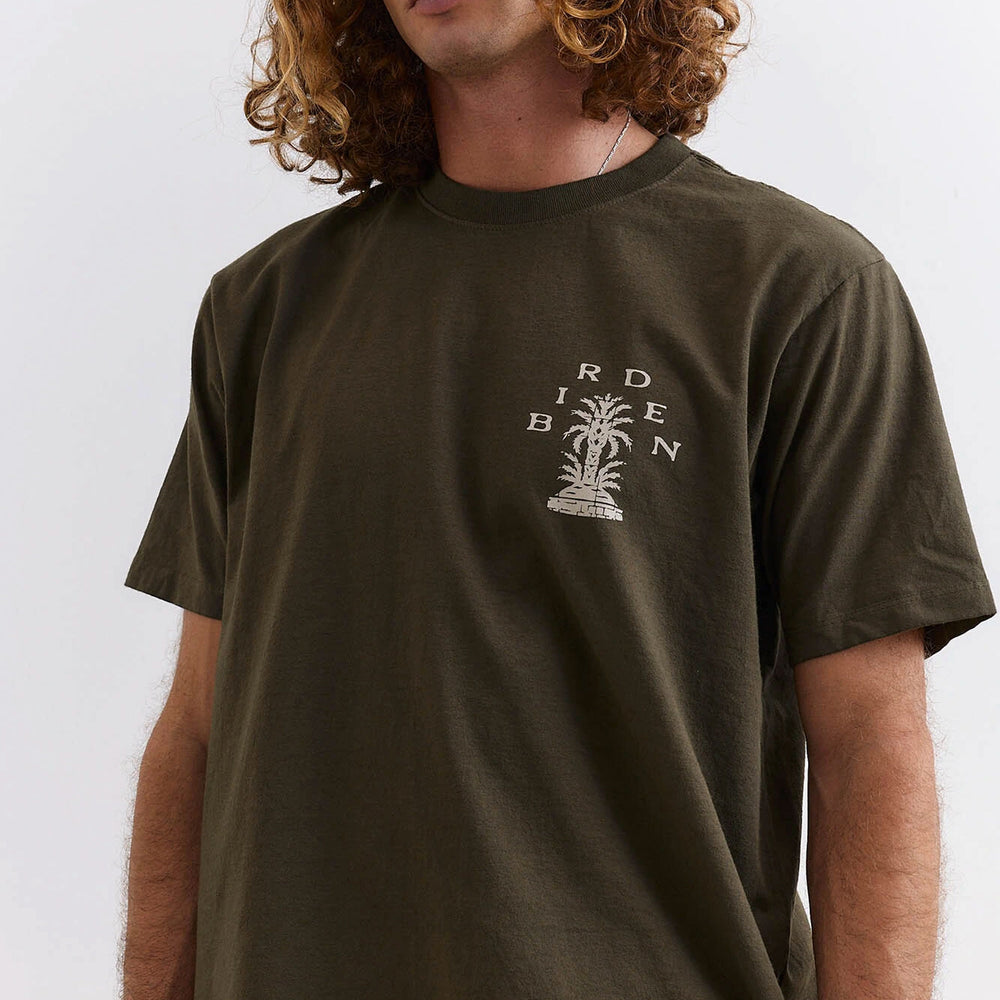 
                      
                        Pukas-Surf-Shop-Tee-Man-Birden-Blossom-Green
                      
                    
