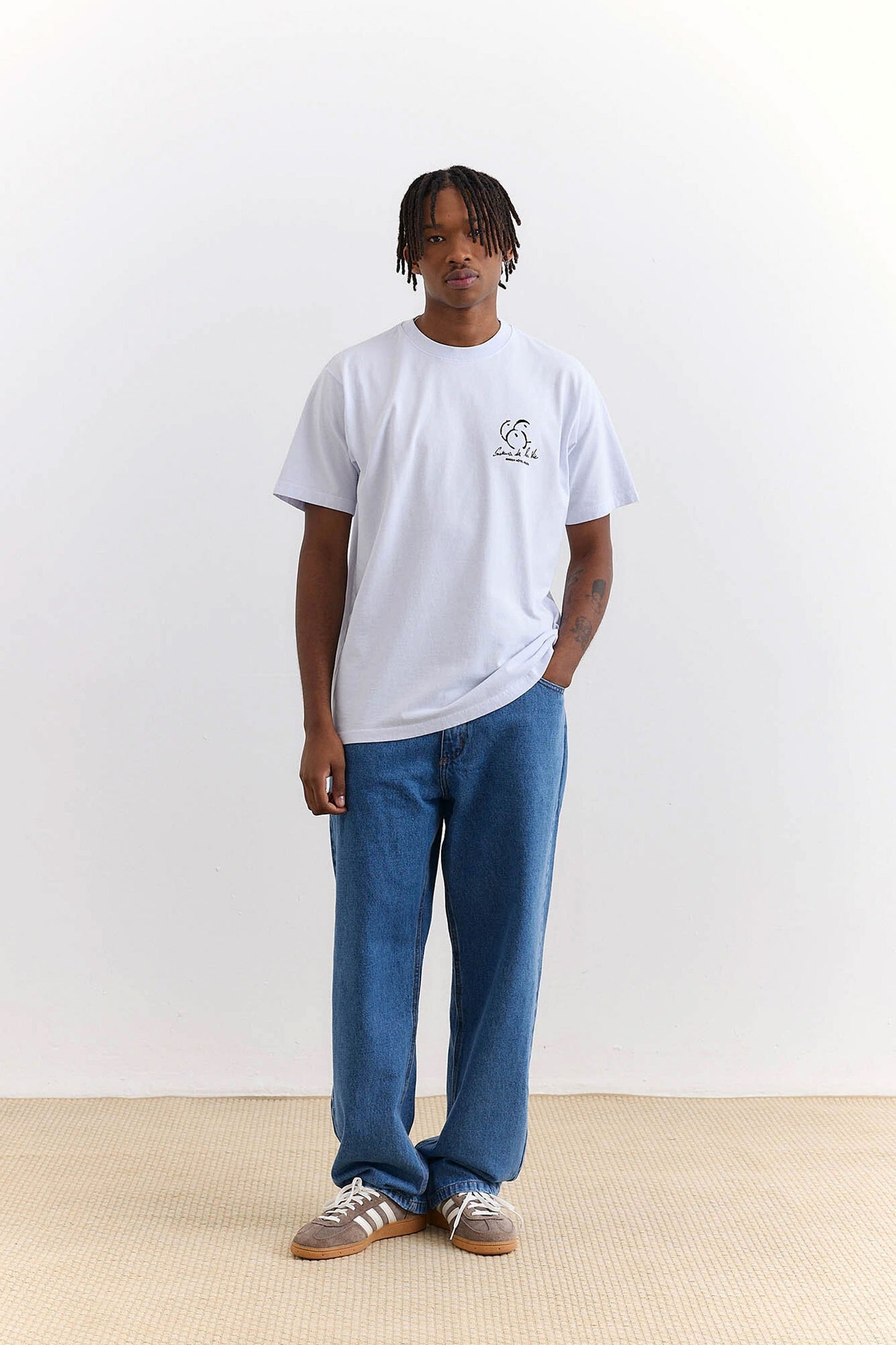 Pukas-Surf-Shop-Tee-Man-Birden-La-Vie-White