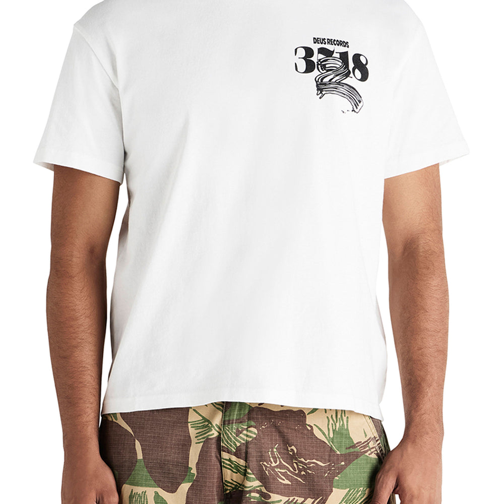 Pukas-Surf-Shop-Tee-Man-Deus-Zounds-Vintage-WHite