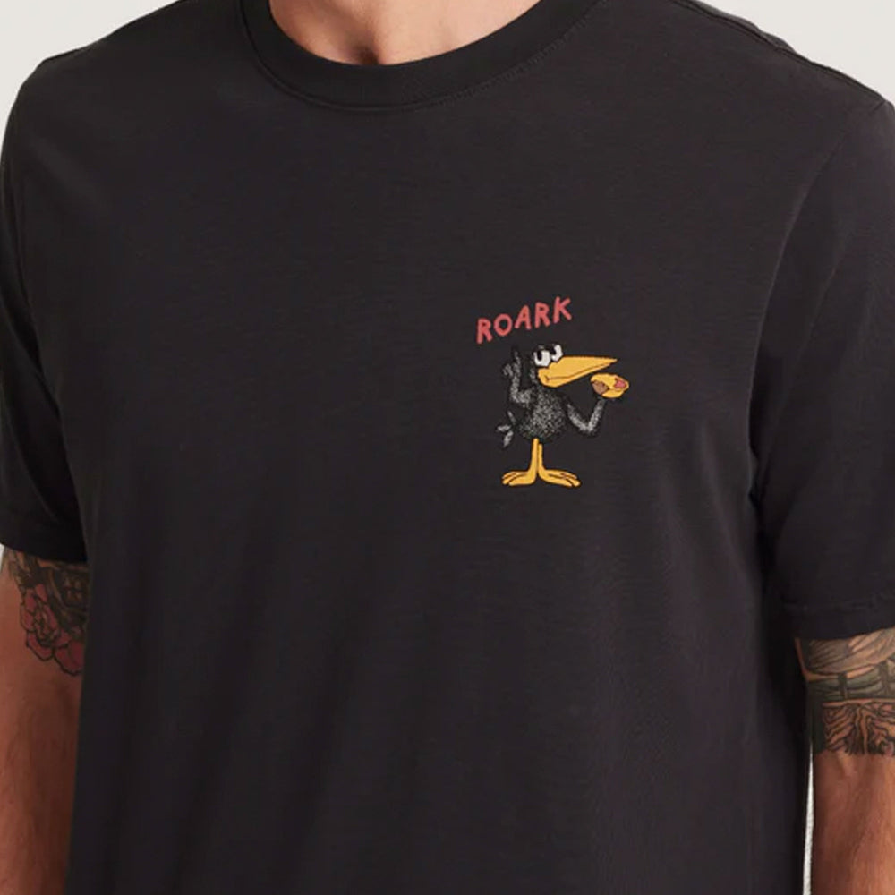 
                      
                        Pukas-Surf-Shop-Tee-Man-Roark-Swoopy-Boys-Black
                      
                    