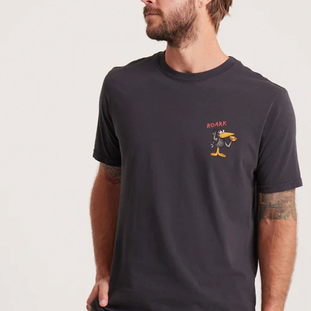 
                      
                        Pukas-Surf-Shop-Tee-Man-Roark-Swoopy-Boys-Black
                      
                    