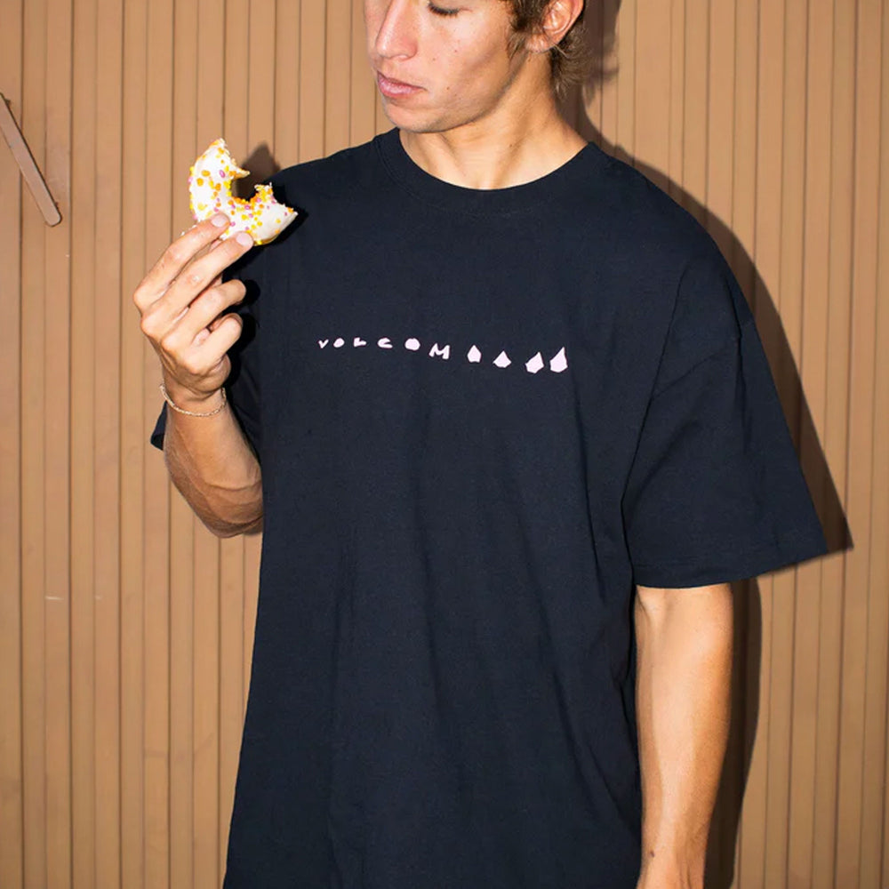 
                      
                        Pukas-Surf-Shop-Tee-Man-Volcom-Arthur-Dino
                      
                    