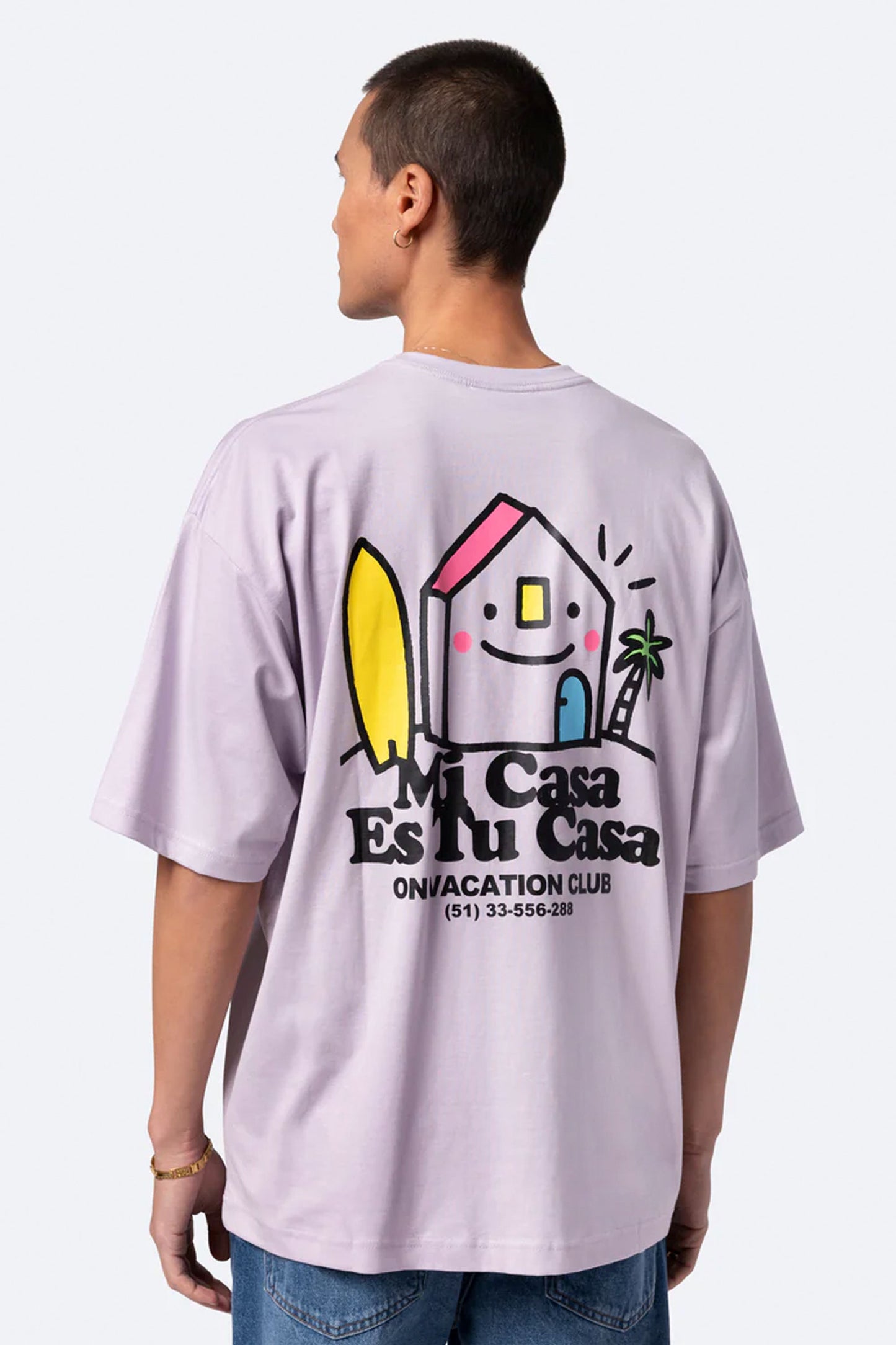 ON VACATION - MI CASA T-SHIRT