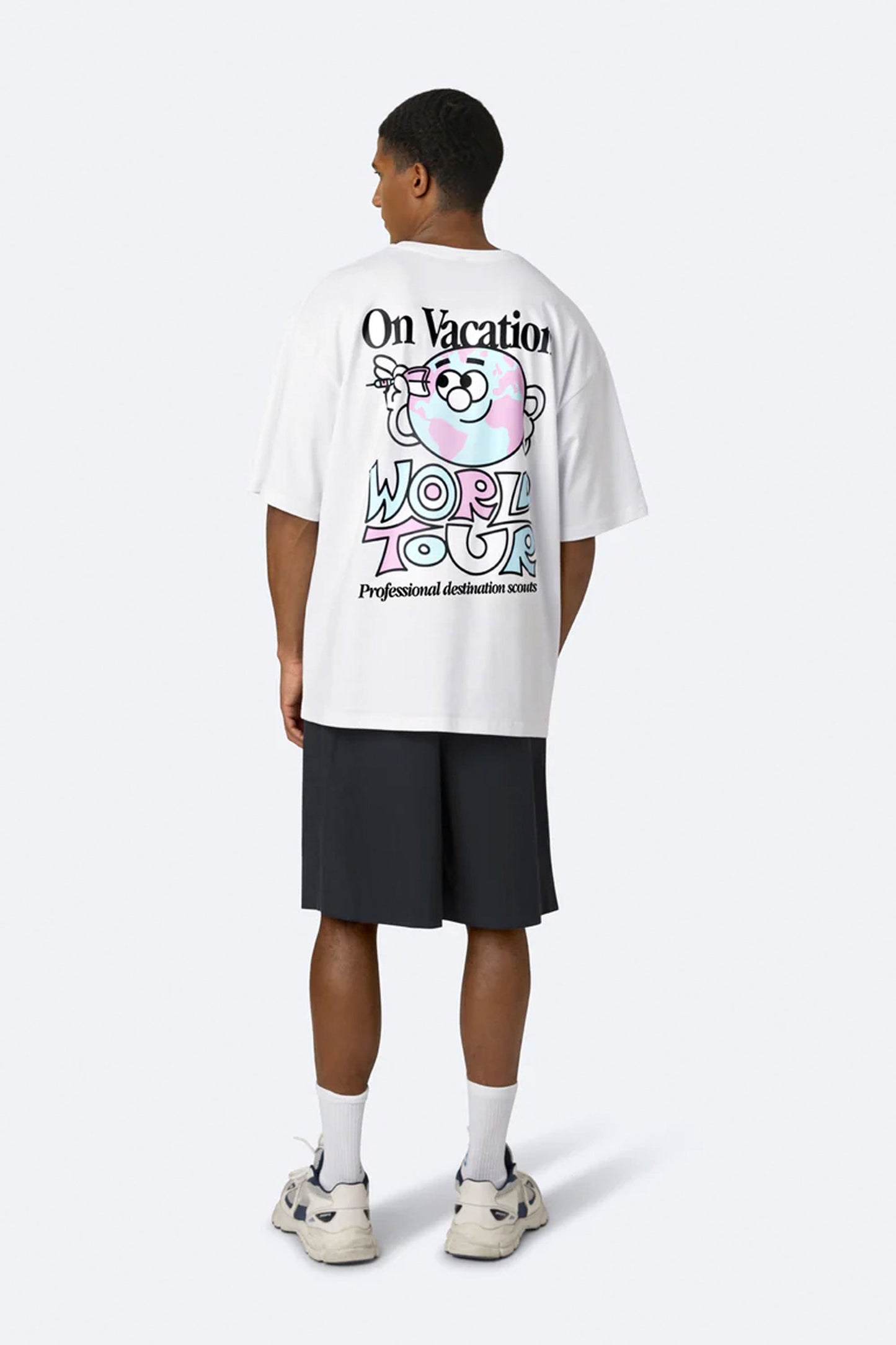 ON VACATION - WORLD TOUR T-SHIRT