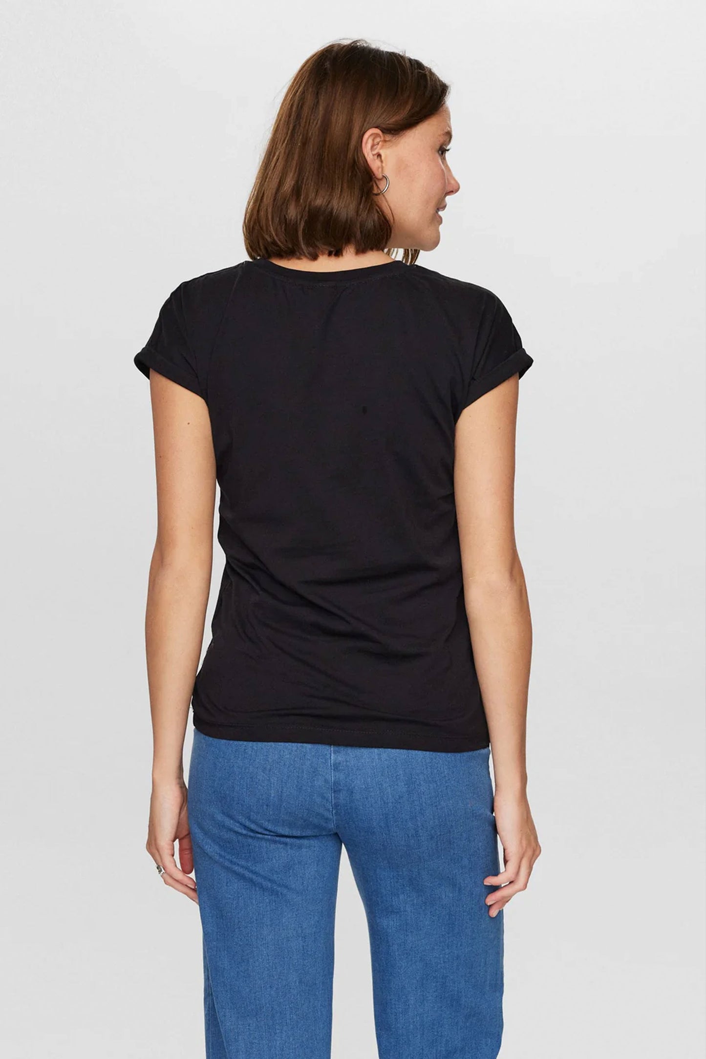 Pukas-Surf-Shop-Tee-Woman-Numph-Nubeverly-Caviar