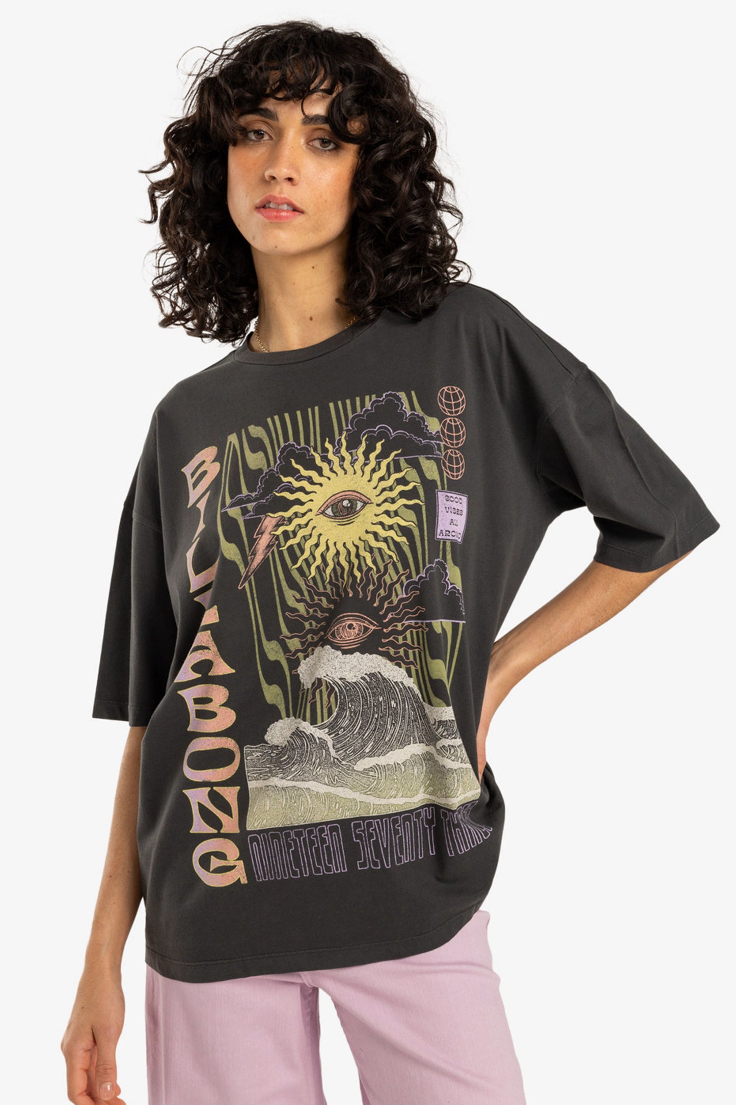 Pukas-Surf-Shop-Tee-Woman-Swell-Trip-Off-Black-