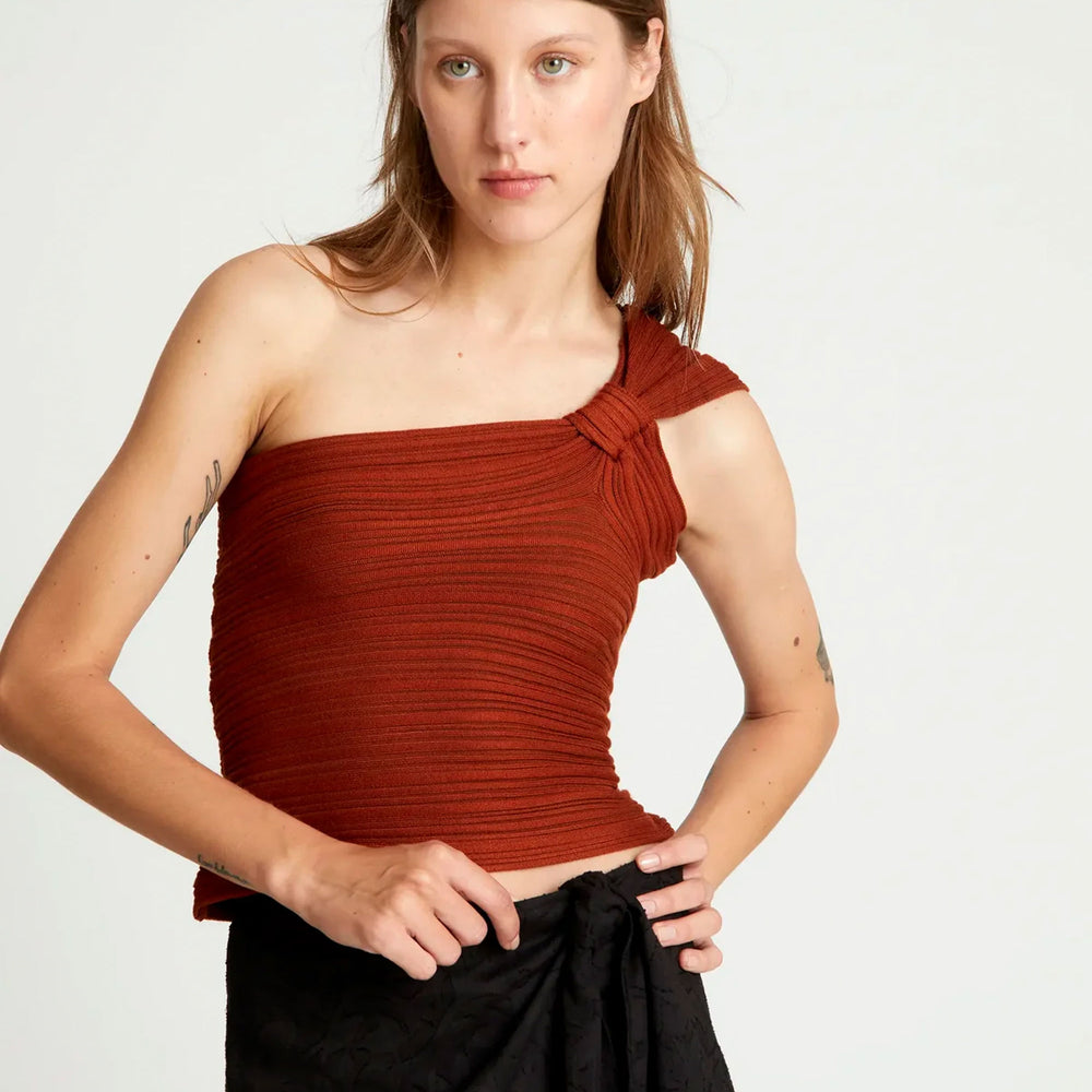 Pukas-Surf-Shop-Top-Woman-Wild-Pony-Asimetric-Brown