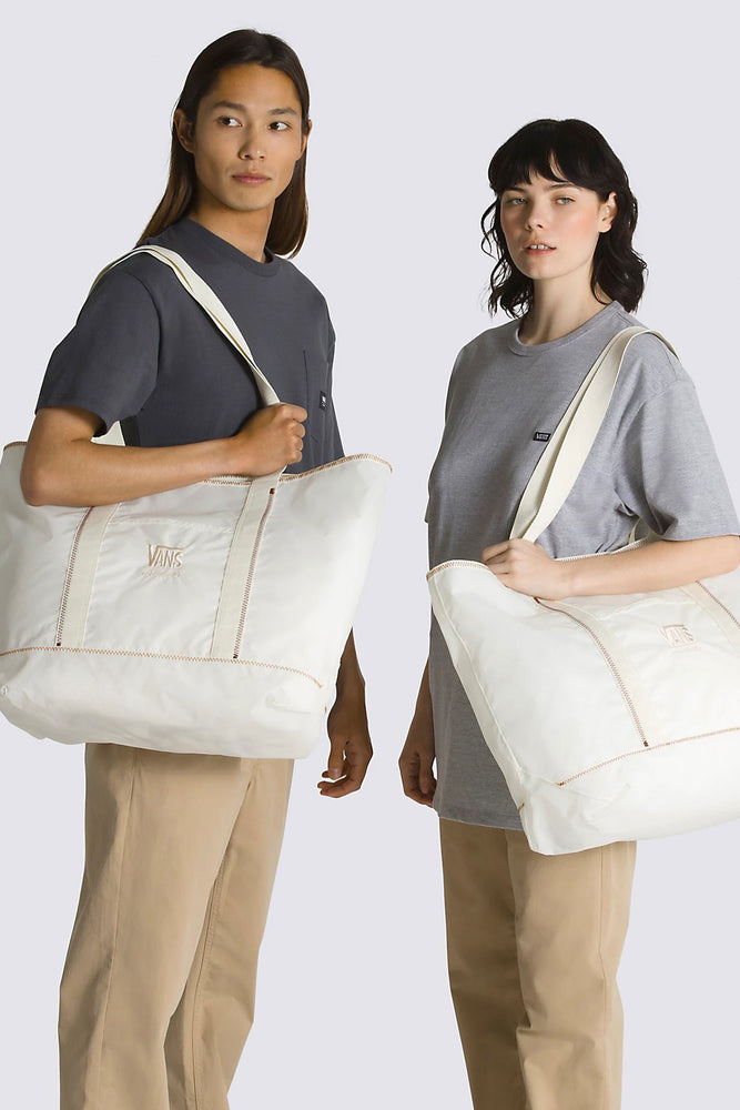 
                  
                        Pukas-Surf-Shop-Vans-Backpack-Mikey-Feburary-Tote-Cream
                  
                