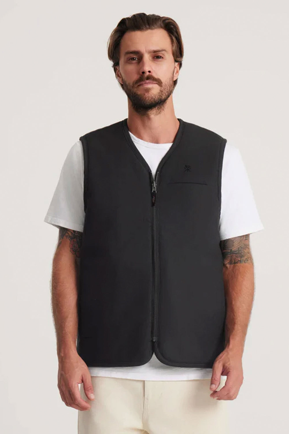 Pukas-Surf-Shop-Vest-Man-Roark-Jamie-Thomas-Black