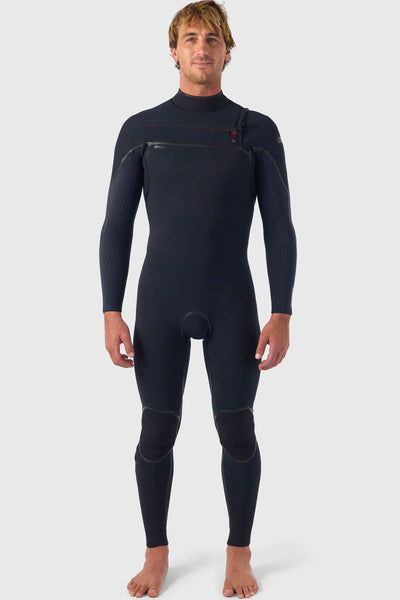 Pukas-Surf-Shop-Wetsuit-Man-