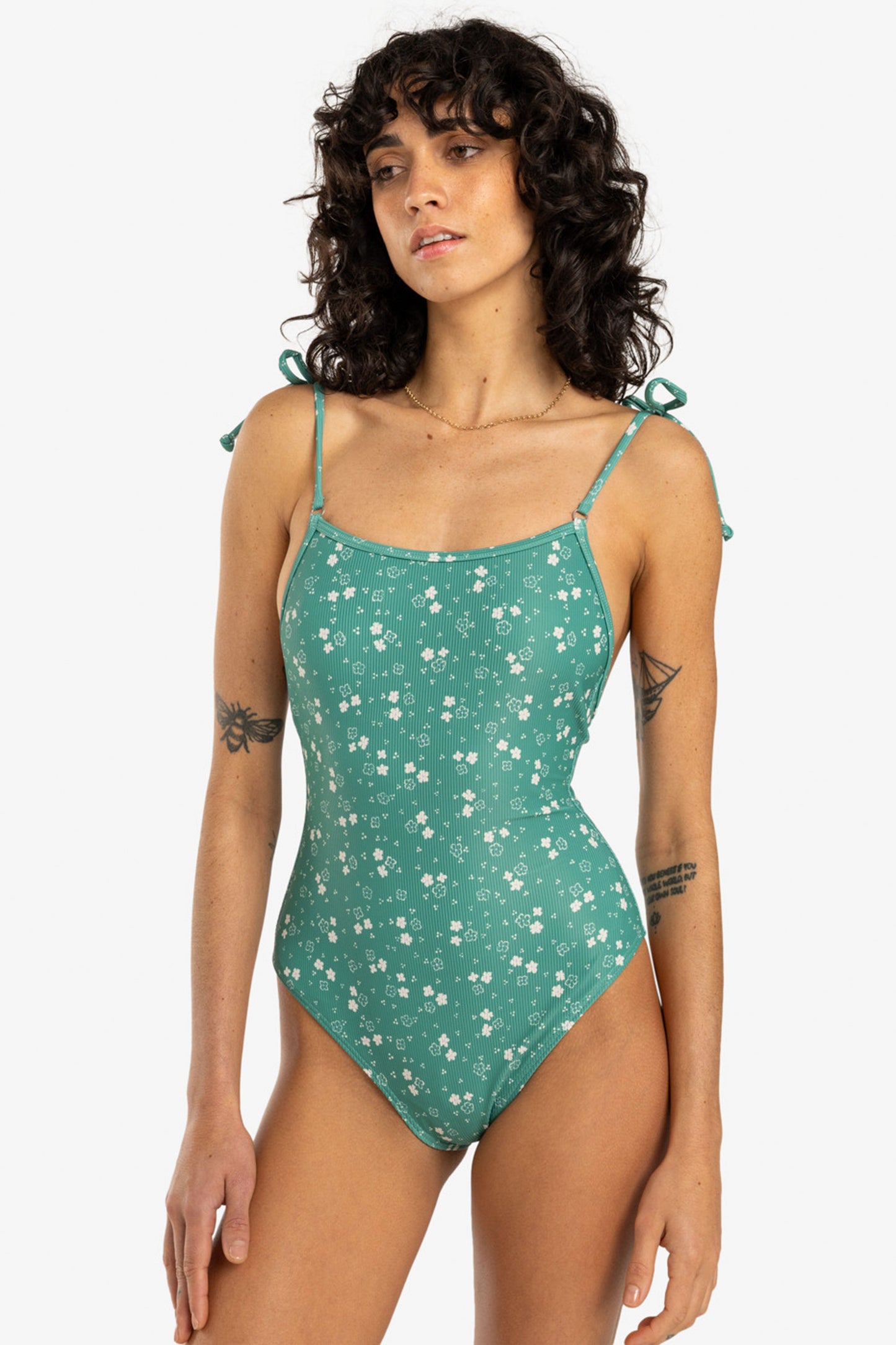 Pukas-Surf-Shop-Woman-Bikkini-Billabong-In-The-Green-Lena-Green